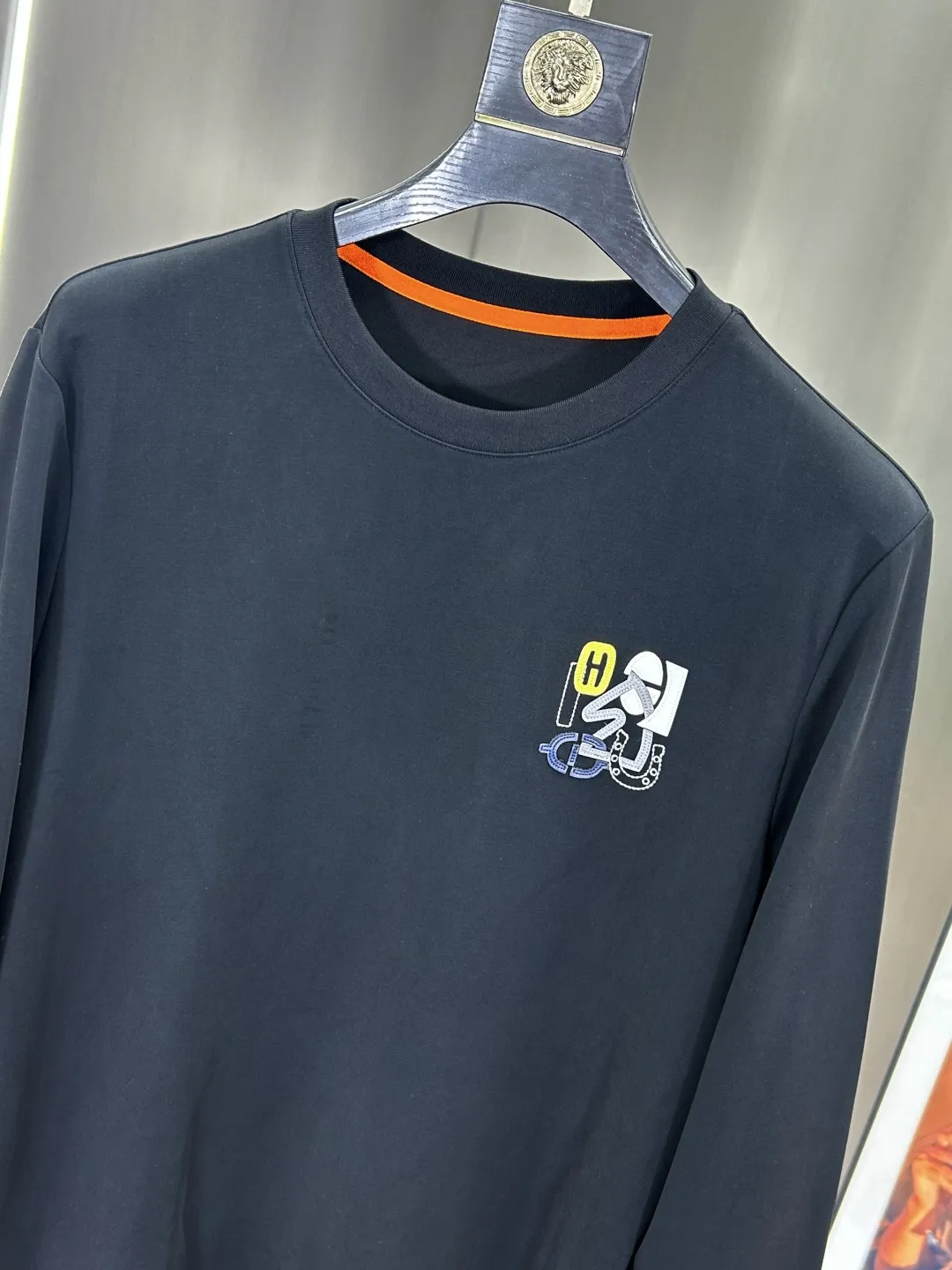 Embroidered Logo Long-Sleeved T-Shirt D11521501 — view 7