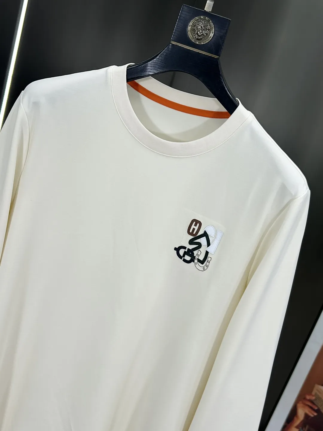Embroidered Logo Long-Sleeve Cotton T-Shirt D11521500 — view 7