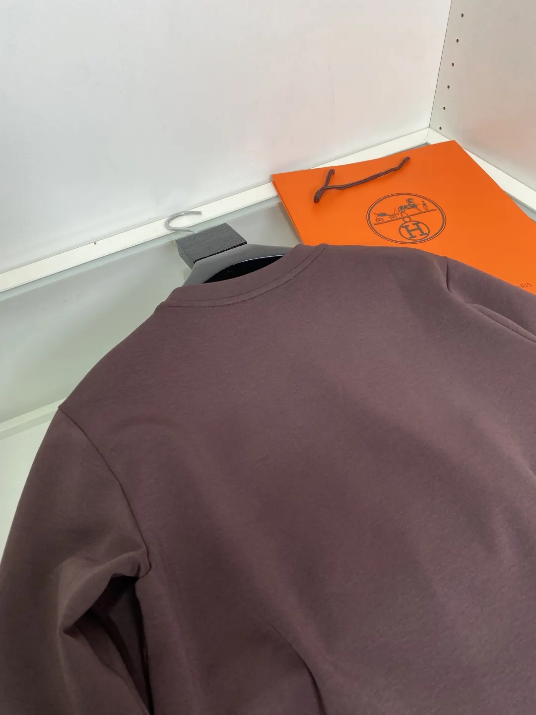 Quilted Pocket Crew-Neck Sweatshirt D19521488 — view 3