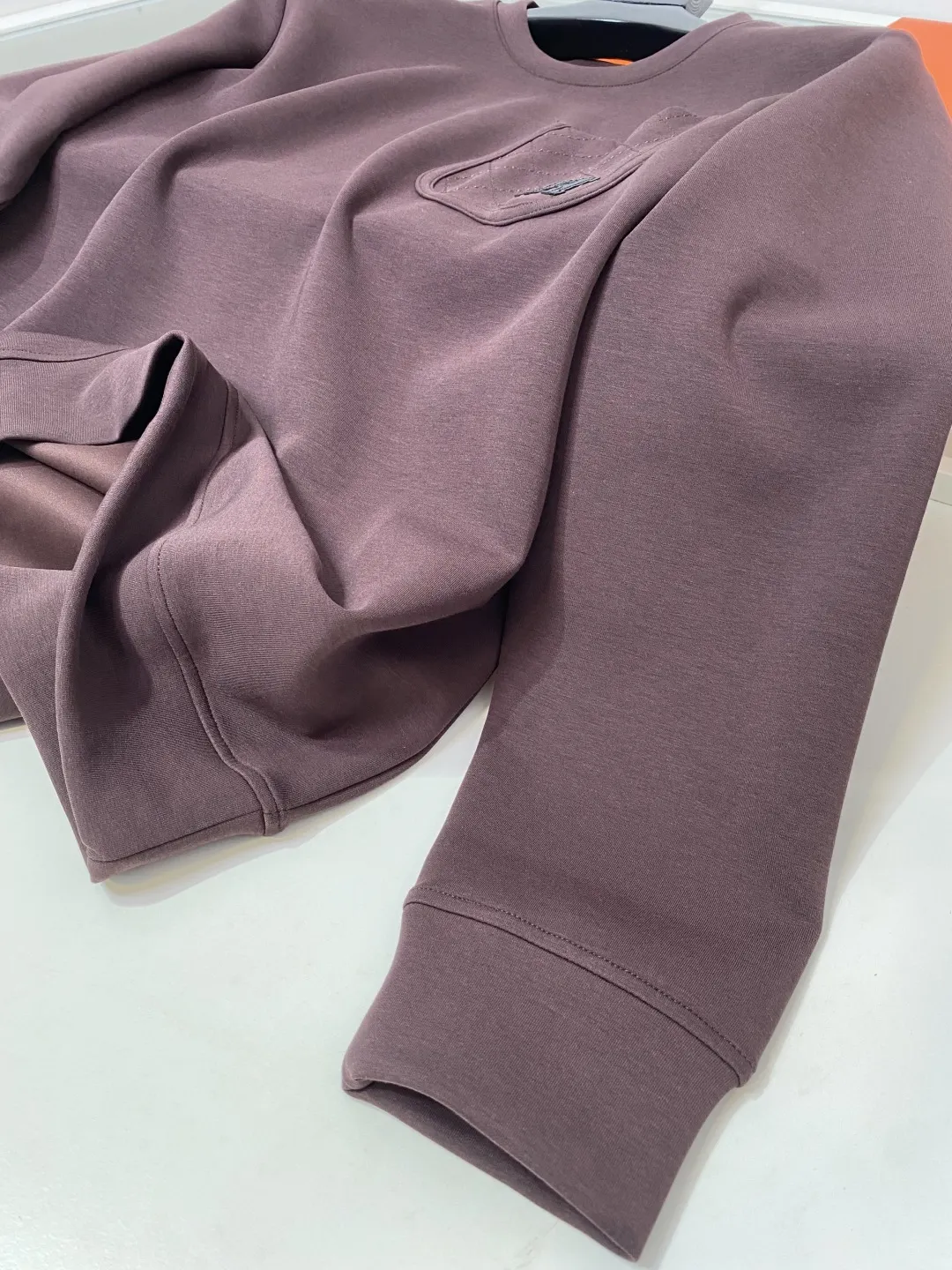 Quilted Pocket Crew-Neck Sweatshirt D19521488 — view 4
