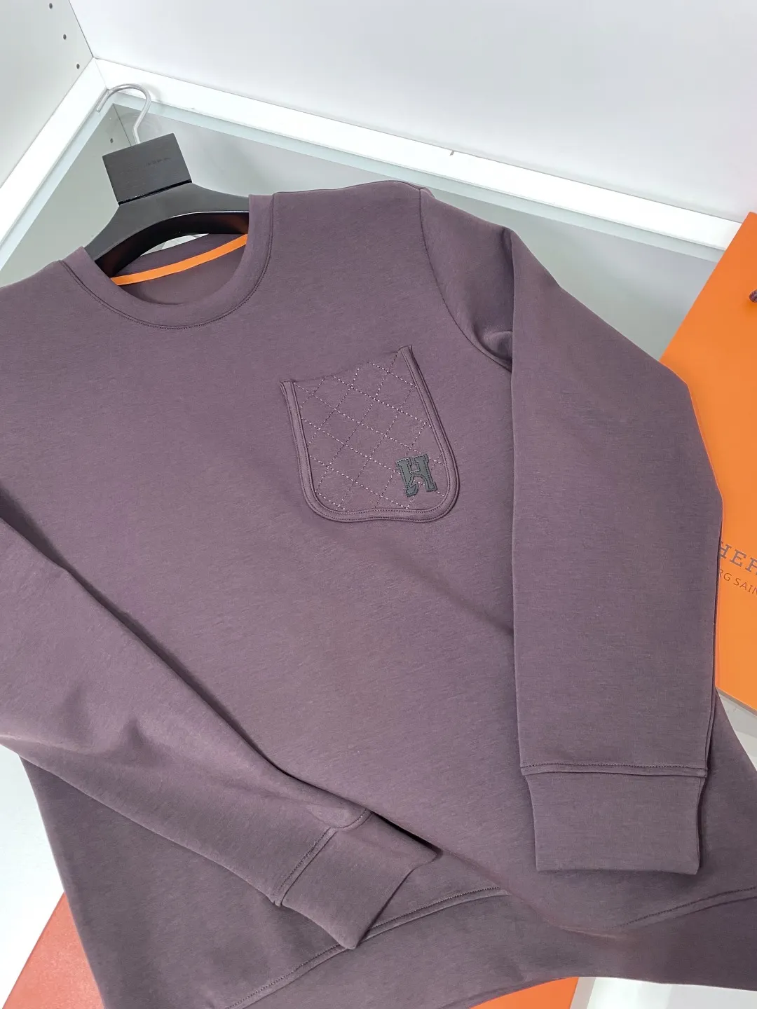 Quilted Pocket Crew-Neck Sweatshirt D19521488 — view 6