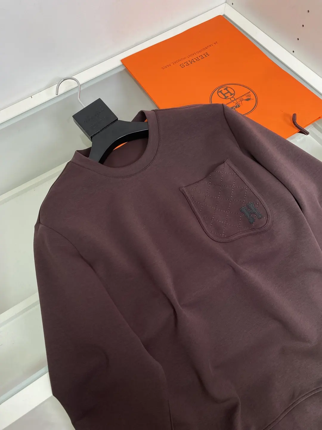 Quilted Pocket Crew-Neck Sweatshirt D19521488 — view 9