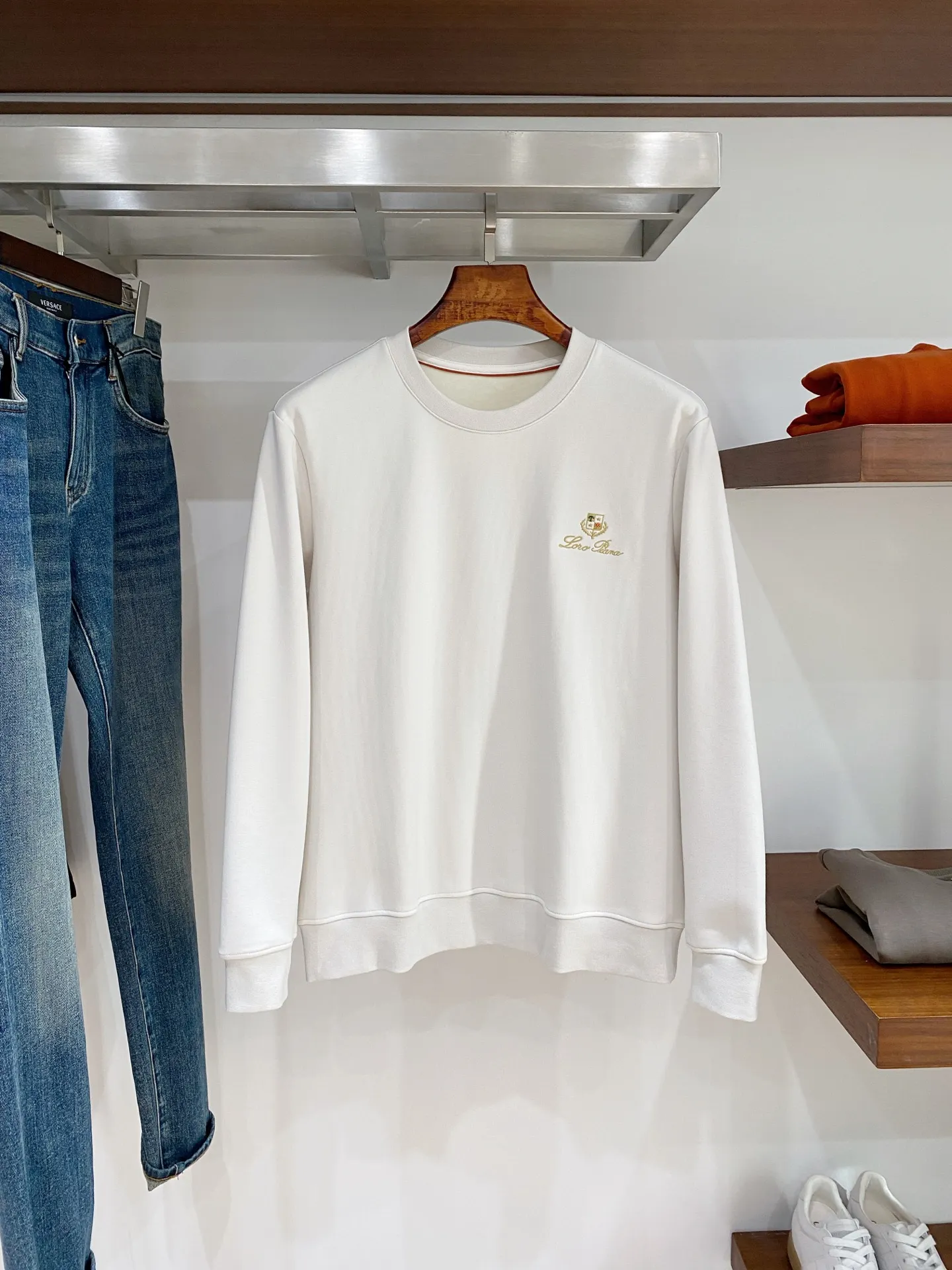 Embroidered Fleece-Lined Crew-Neck Sweatshirt D19521483