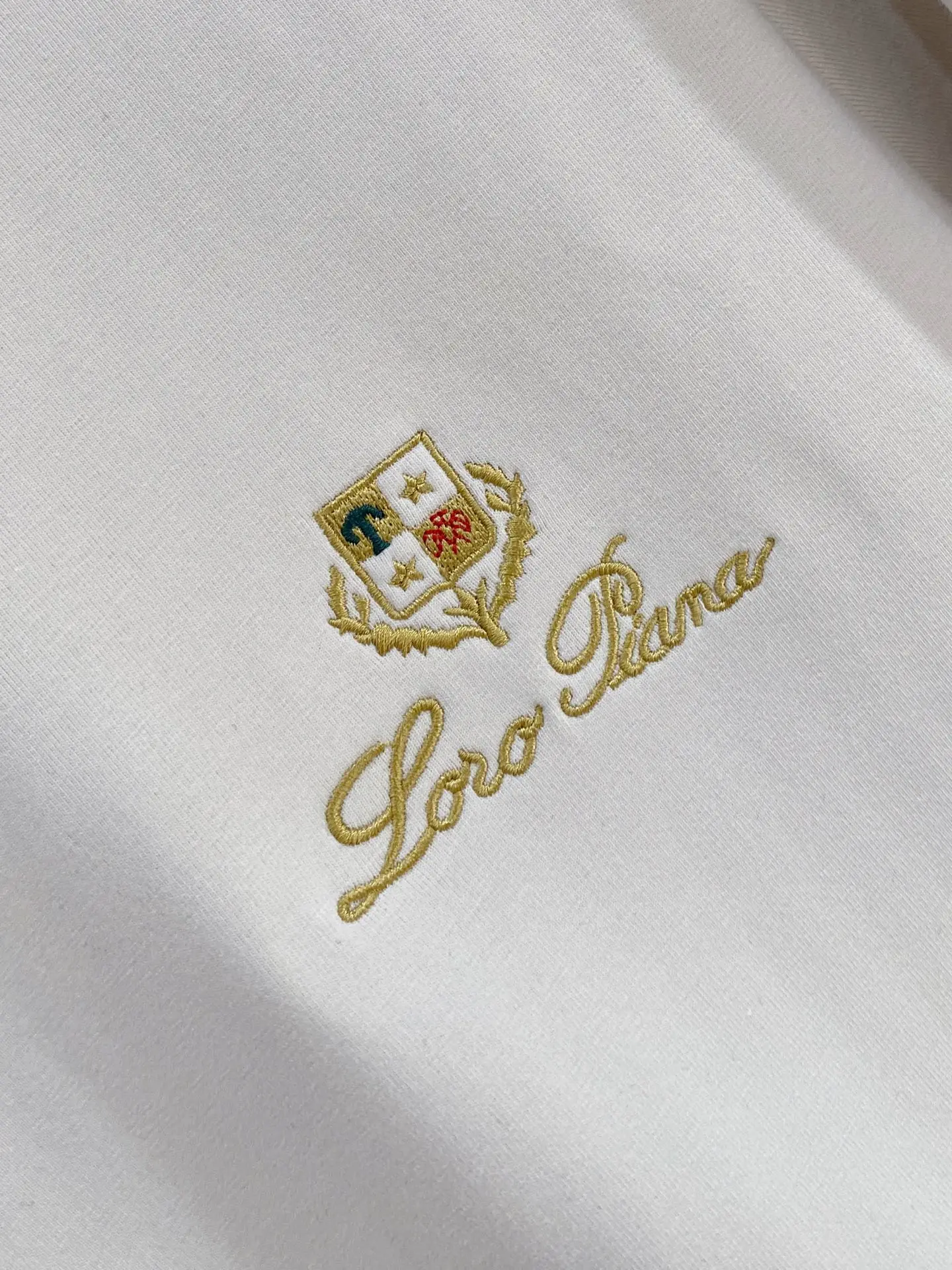 Embroidered Fleece-Lined Crew-Neck Sweatshirt D19521483 — view 5