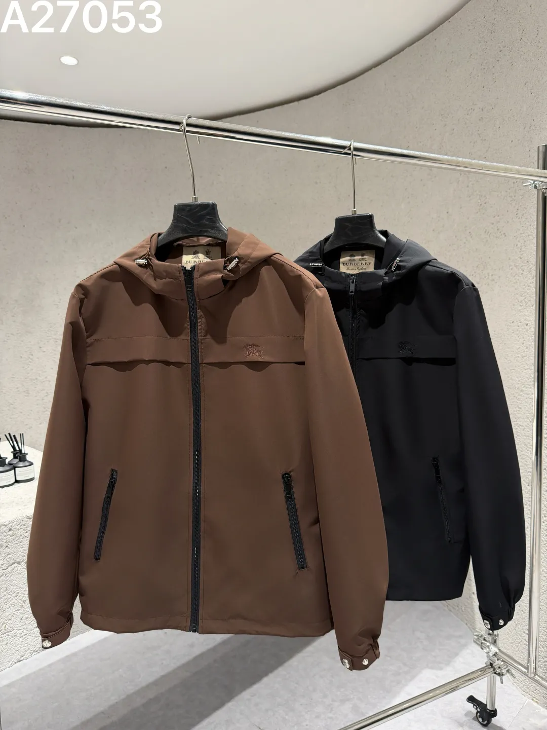 Hooded Technical Shell Jacket D21521477 — view 3