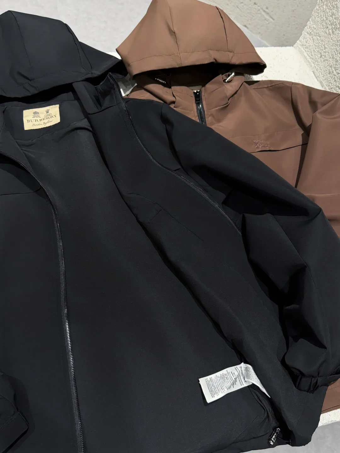 Hooded Technical Shell Jacket D21521477 — view 8