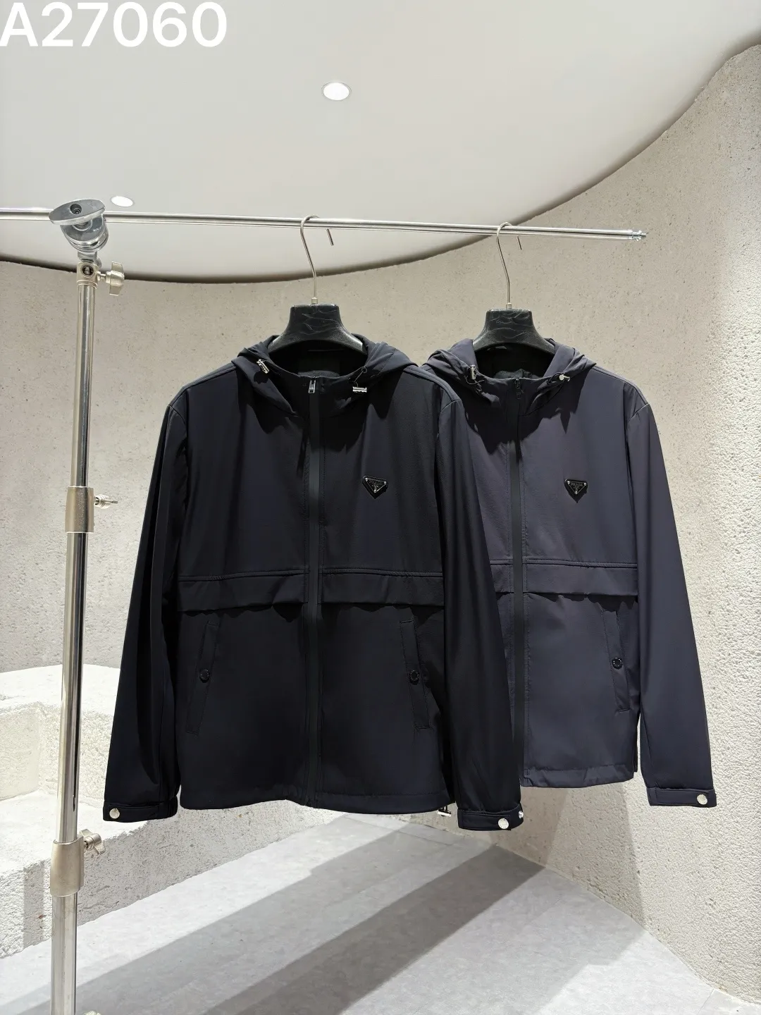 Logo-Appliqué Hooded Technical Jacket D21521473 — view 3