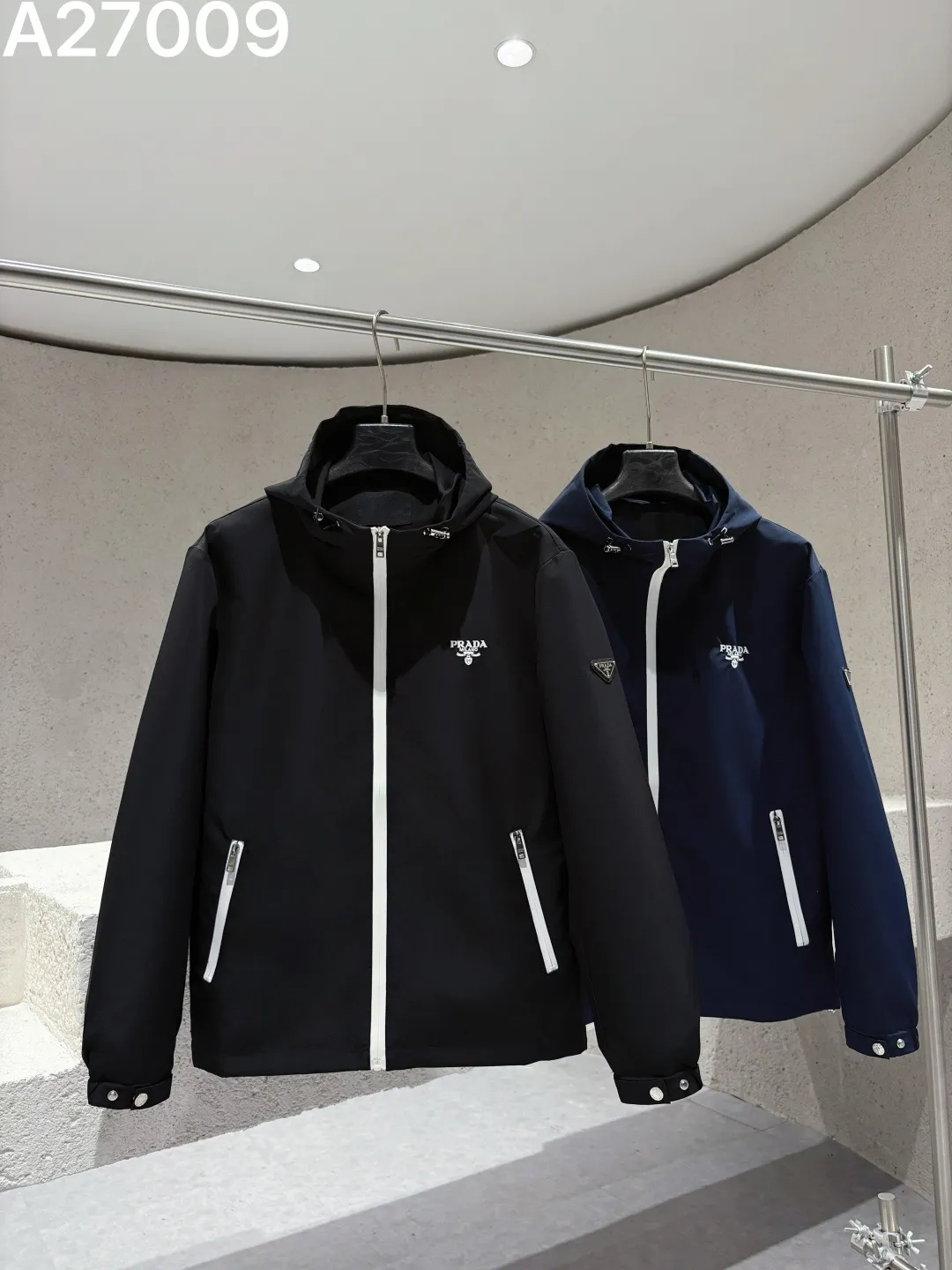 Hooded Technical Shell Jacket D21521474 — view 5