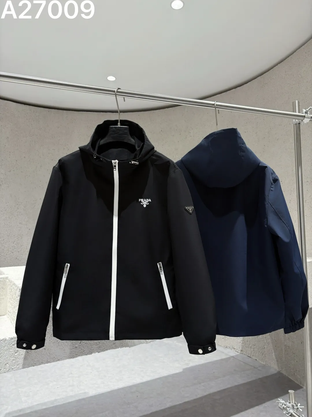 Hooded Technical Shell Jacket D21521474 — view 6
