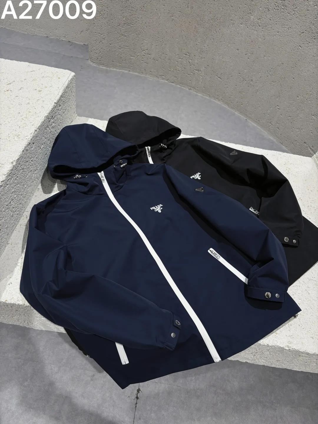 Hooded Technical Shell Jacket D21521474 — view 7