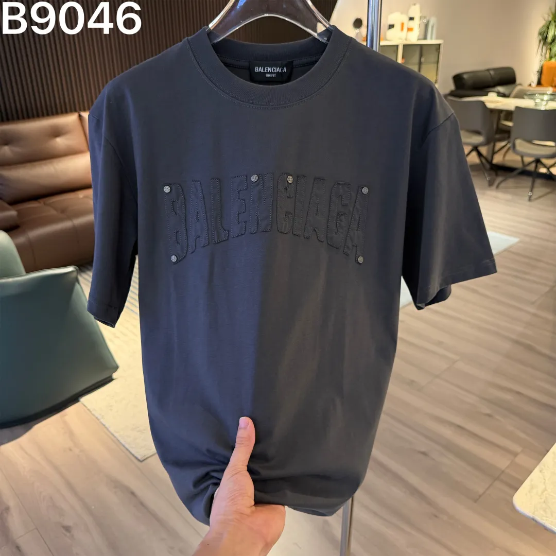 Embroidered Logo Cotton T-Shirt D8521541 — view 2