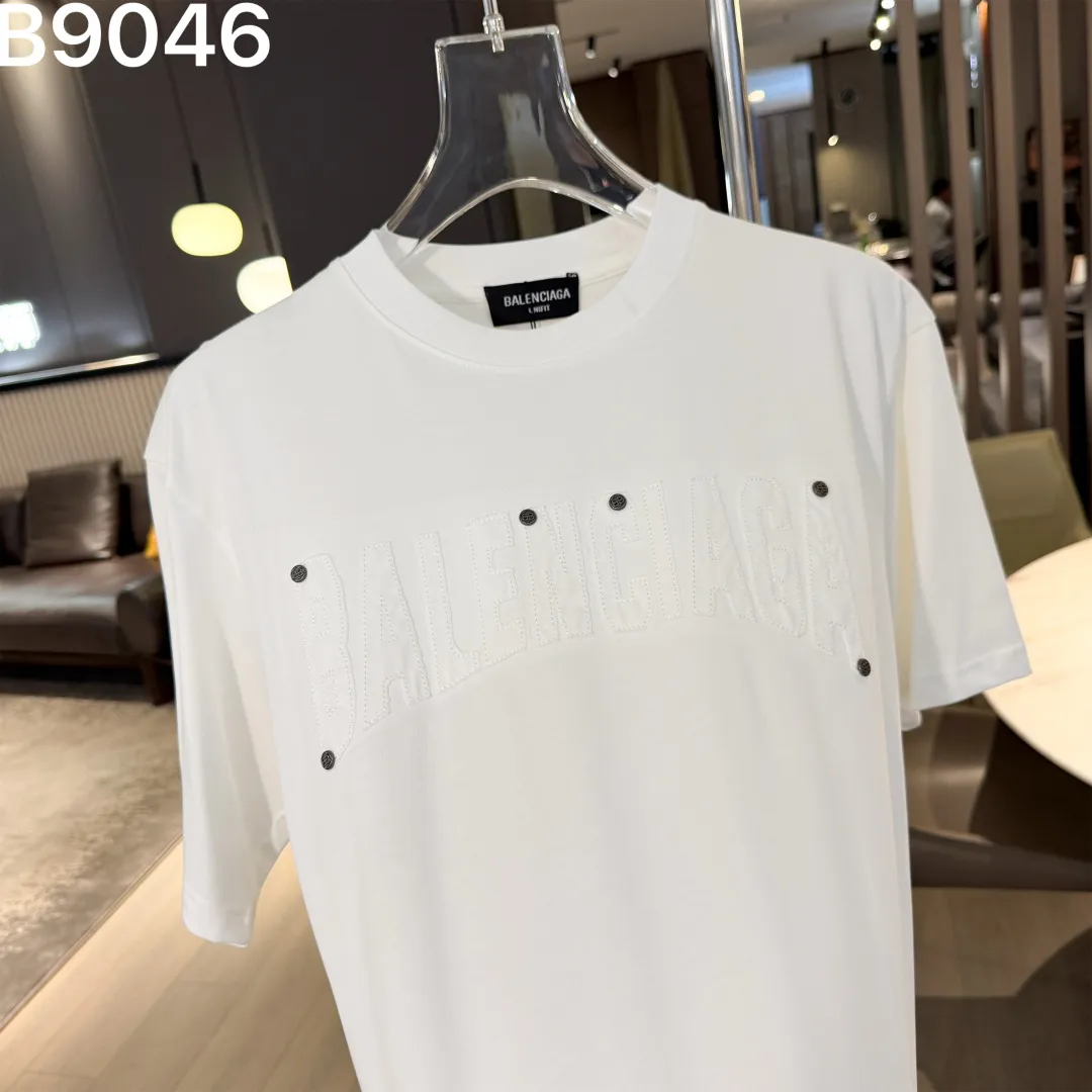 Embroidered Logo Cotton T-Shirt D8521540 — view 3