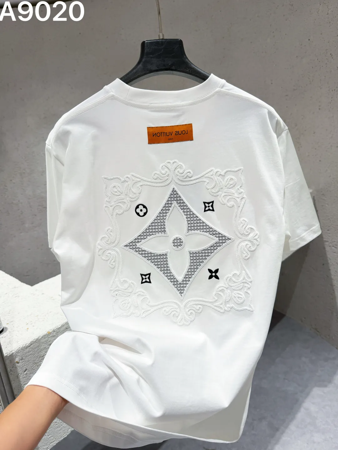 Embroidered Monogram Cotton T-Shirt D9021552 — view 3