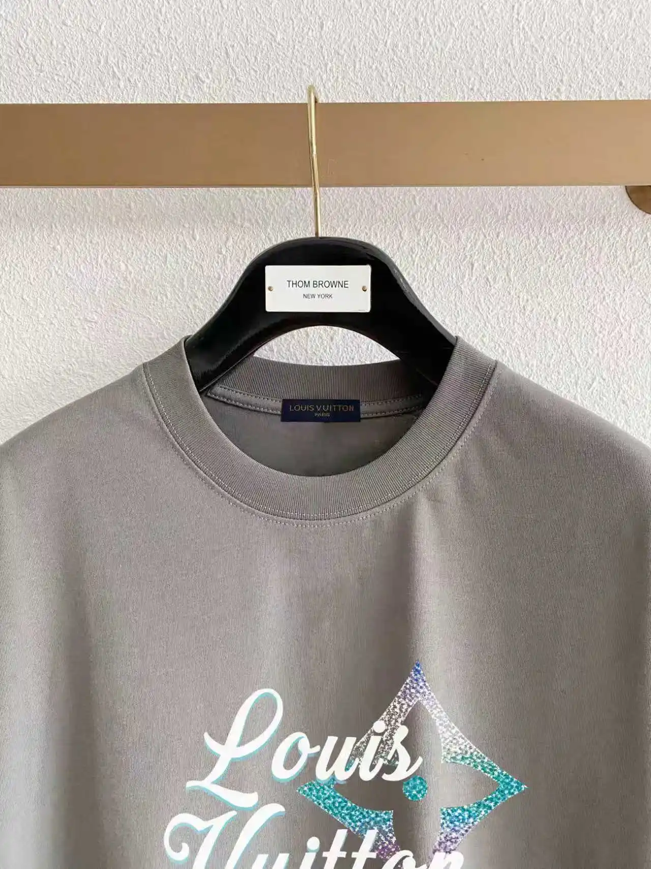 Gradient Script Logo Cotton T-Shirt D13520321 — view 3