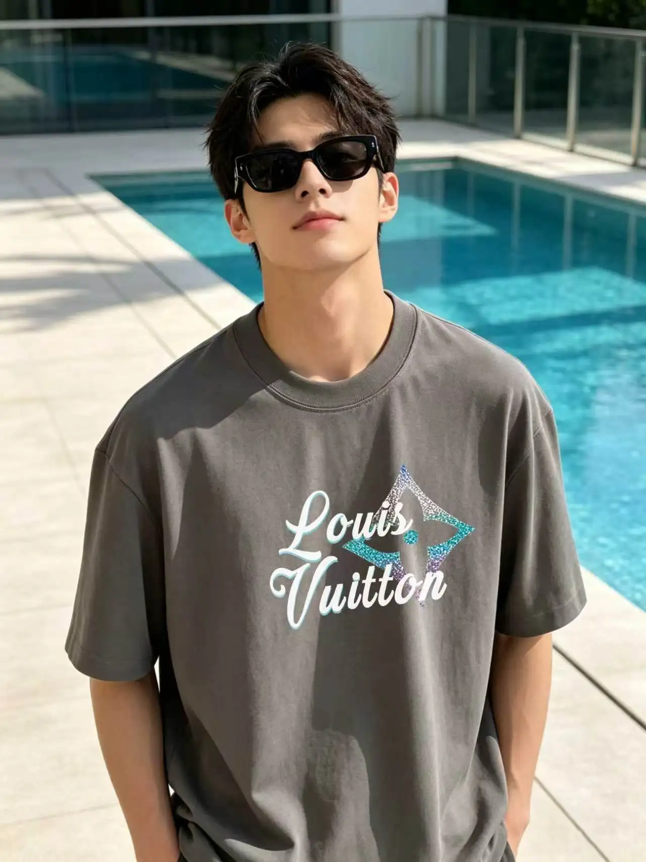 Gradient Script Logo Cotton T-Shirt D13520321 — view 5