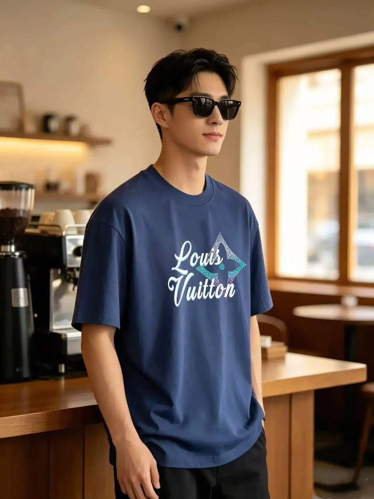 Gradient Script Logo Cotton T-Shirt D13520322 — view 6