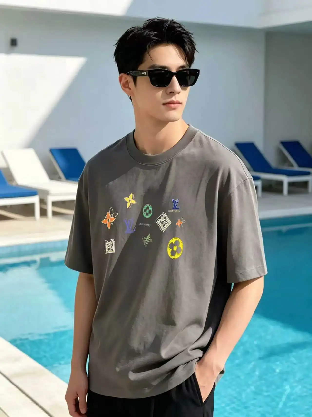 Monogram Element Graphic Print T-Shirt D13520133 — view 6