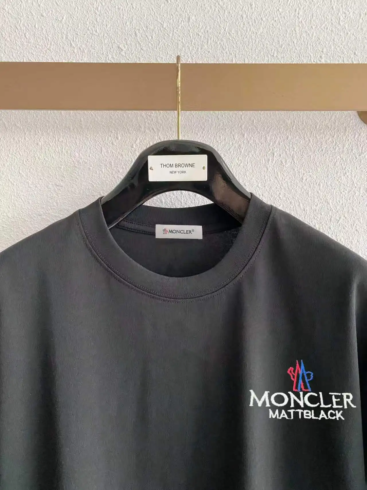 Logo Embroidered Cotton T-Shirt D13520115 — view 3