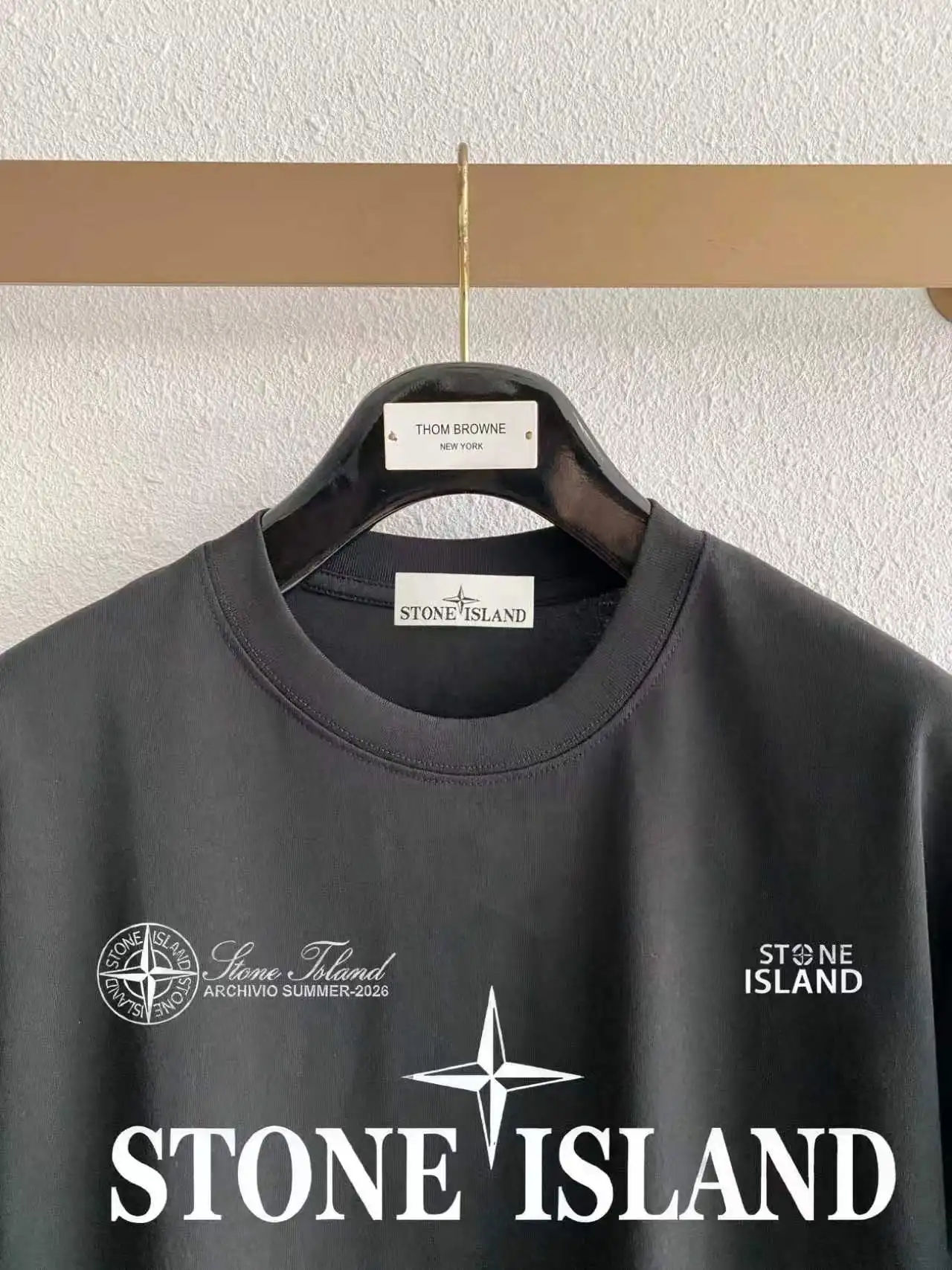 Compass Logo Graphic Cotton T-Shirt D14020123 — view 3
