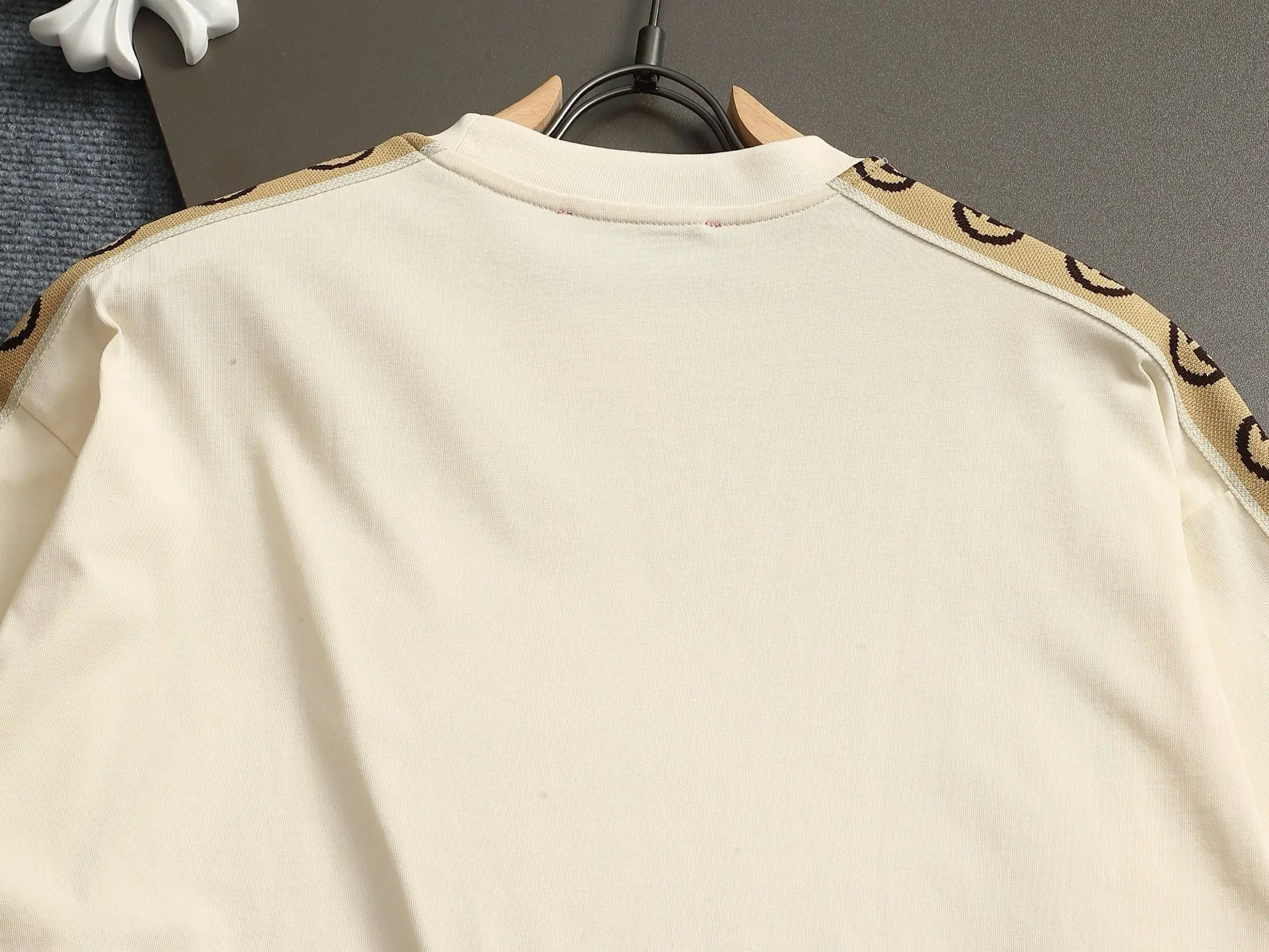 Logo-Tape Cotton Jersey T-Shirt D13520177 — view 10