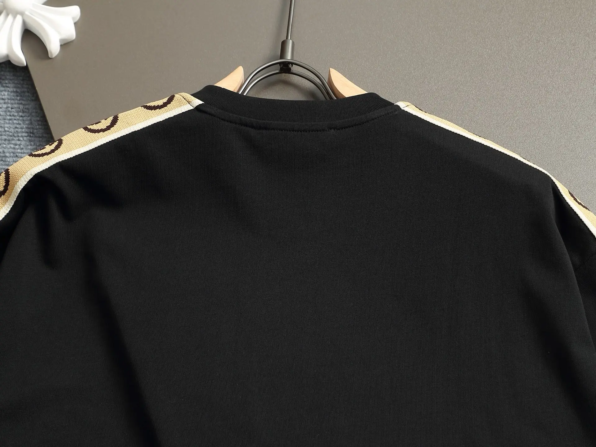 Webbing Trim Logo Print Cotton T-Shirt D13520178 — view 9