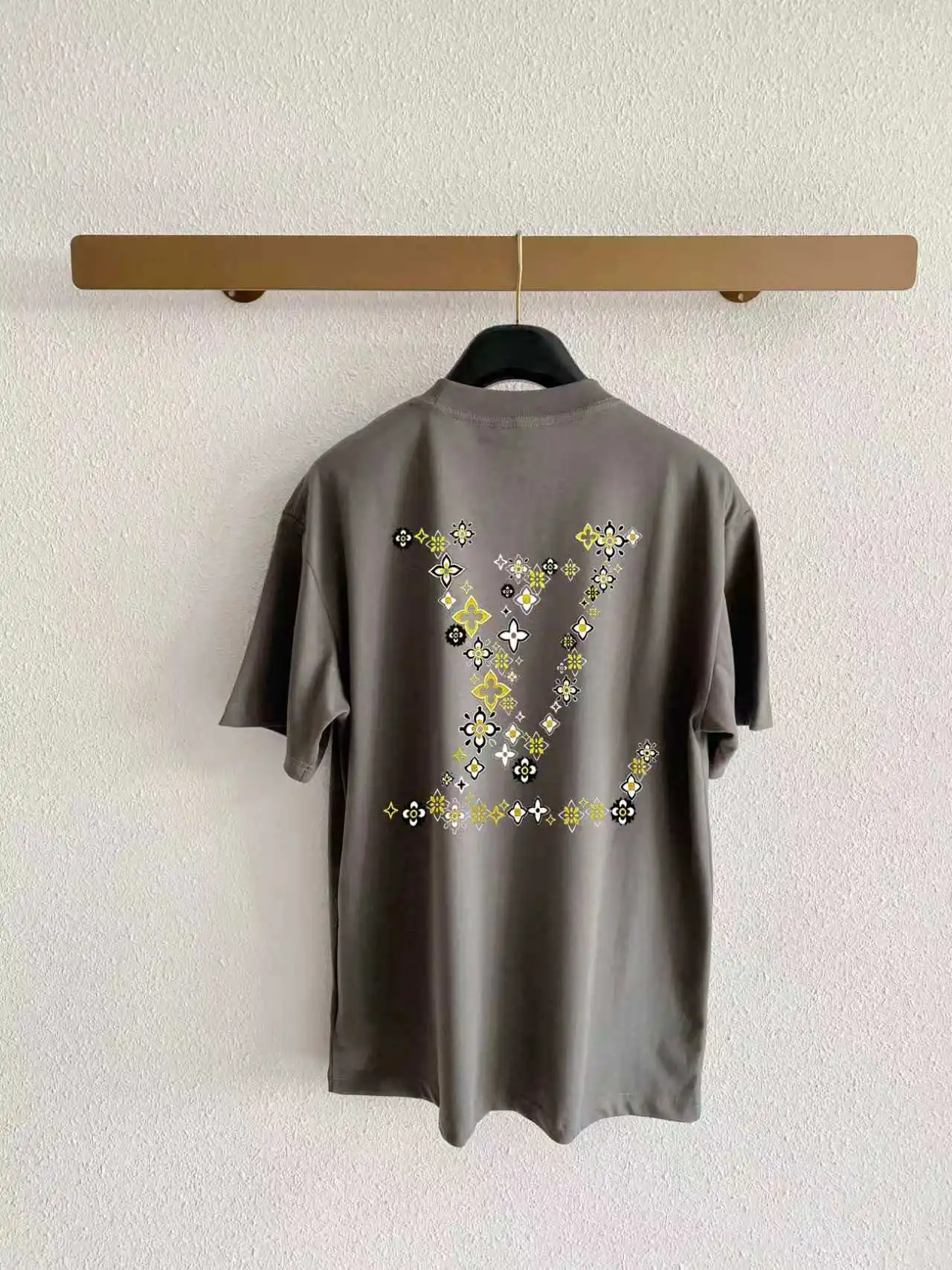 Signature Embroidered Logo Cotton T-Shirt D14020313 — view 2