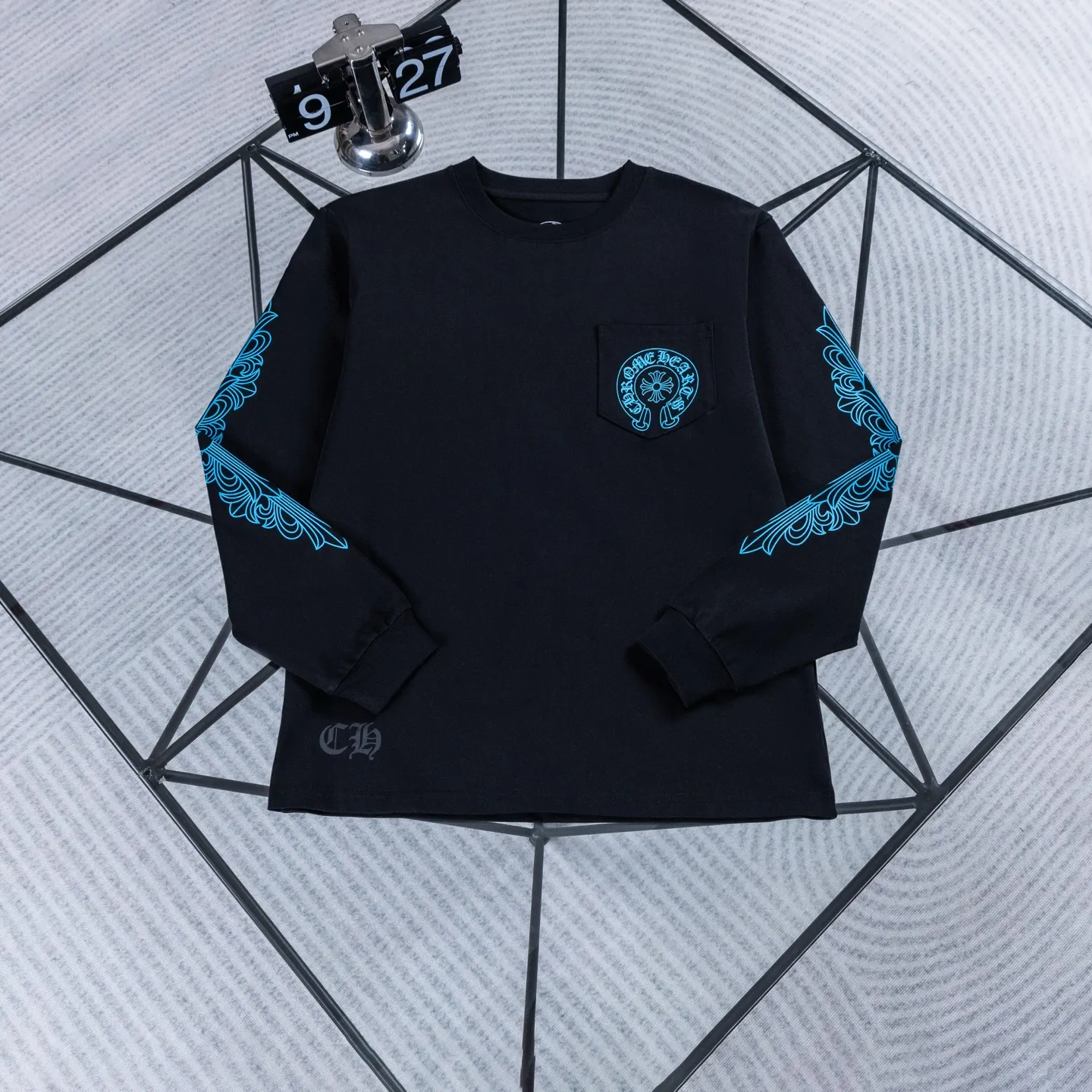 Chrome Hearts Horseshoe Logo Long-Sleeve T-Shirt D14021441 — view 2