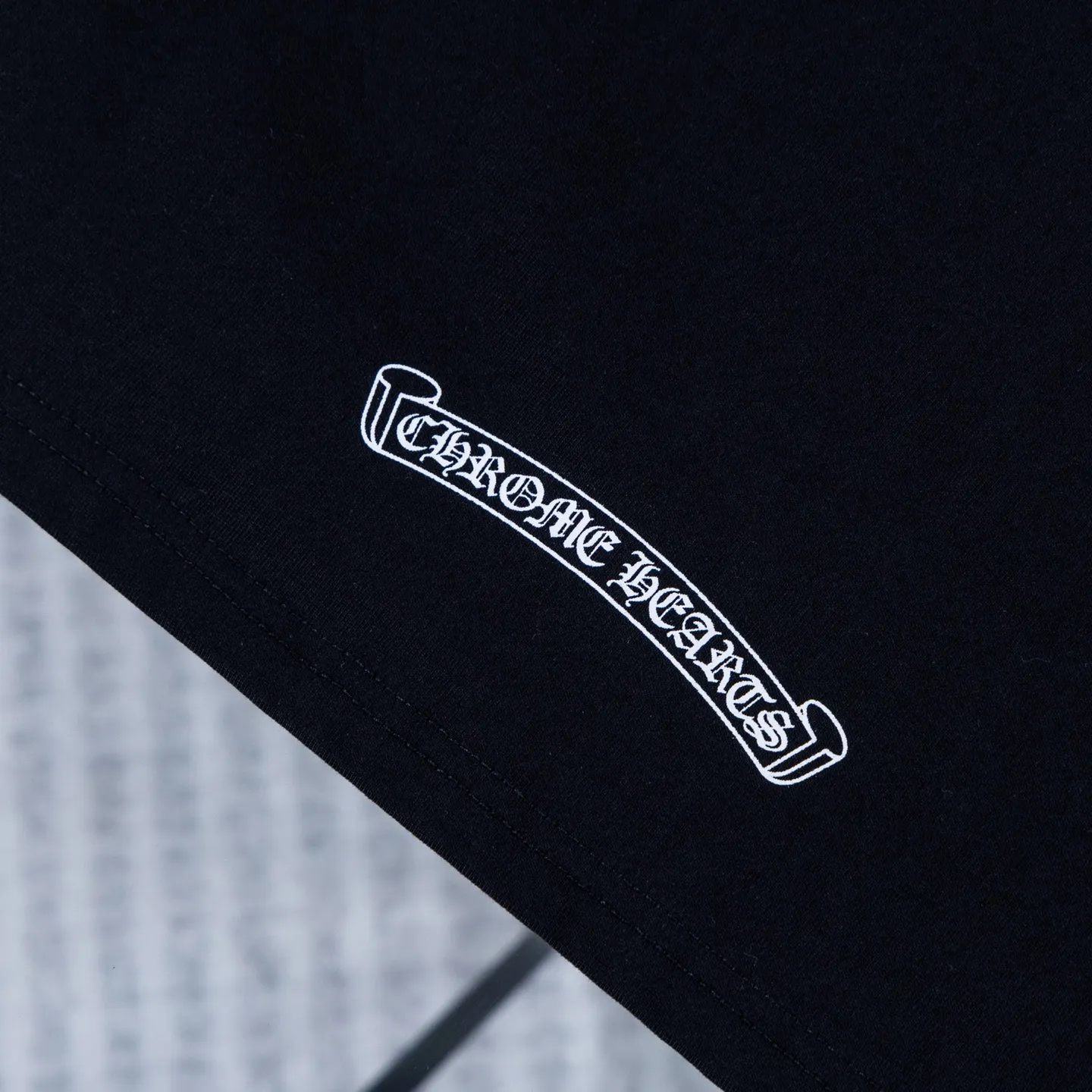 Aspen Exclusive Long-Sleeve Graphic T-Shirt D14021419 — view 10