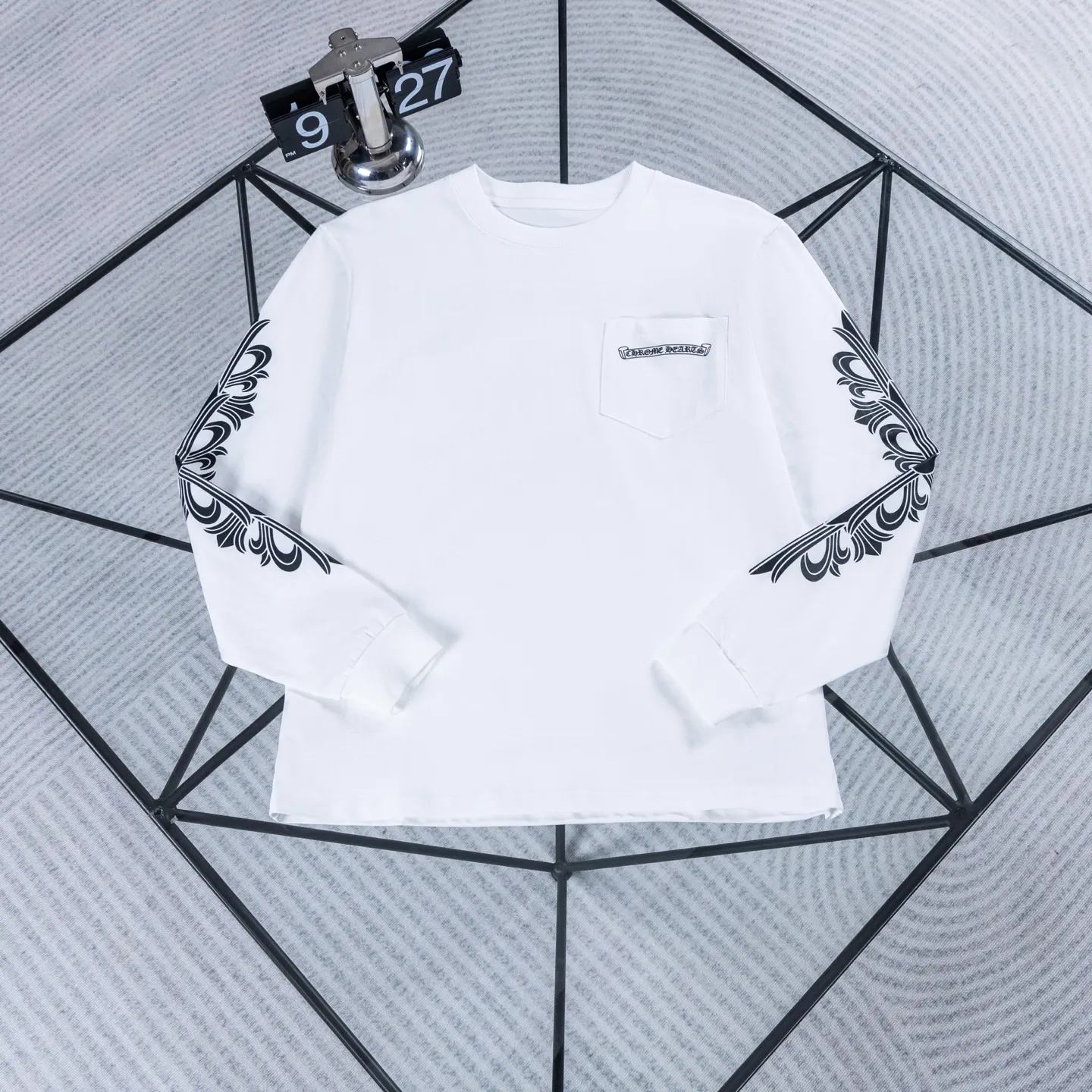 Aspen Exclusive Long-Sleeve Graphic T-Shirt D14021420 — view 3