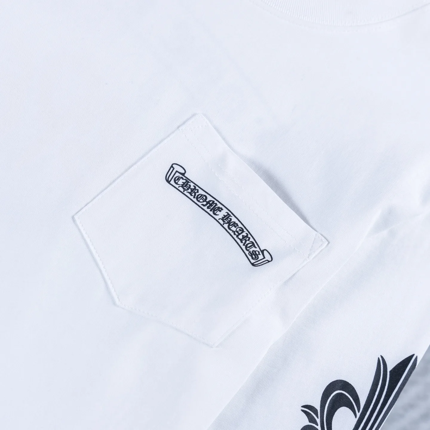 Aspen Exclusive Long-Sleeve Graphic T-Shirt D14021420 — view 6