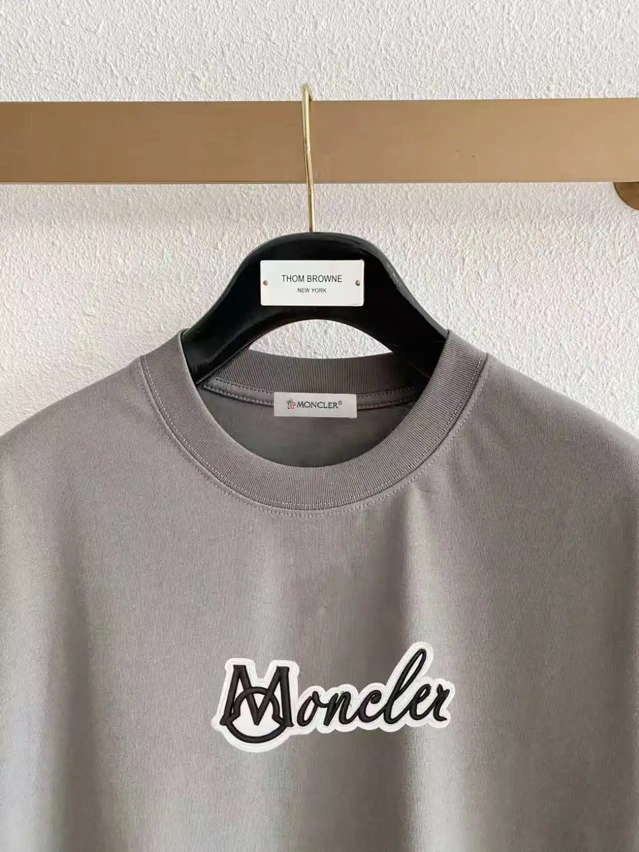 Logo Embroidered Cotton T-Shirt D14020110 — view 3