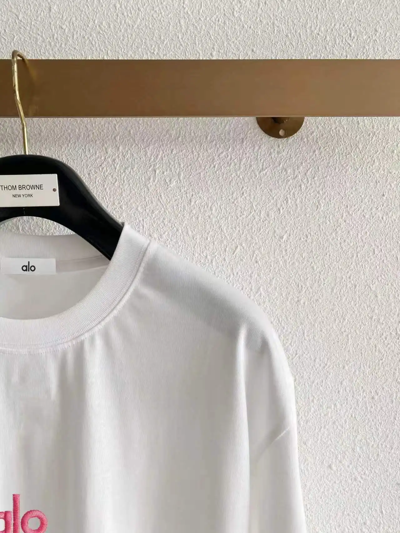 Logo Embroidered Cotton T-Shirt D14020116 — view 3
