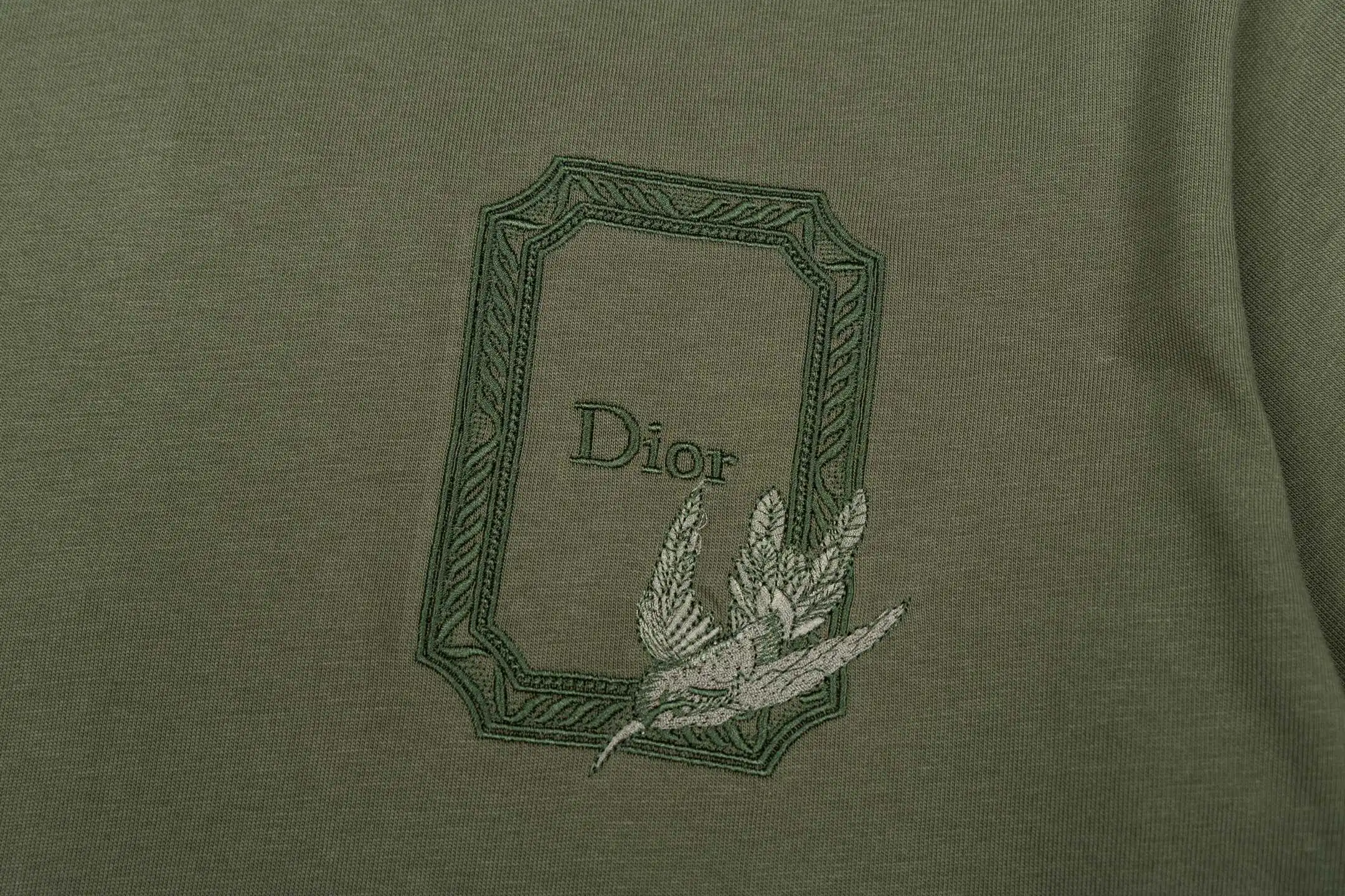 Hummingbird Médaillon Embroidered Cotton T-Shirt D14519865 — view 9