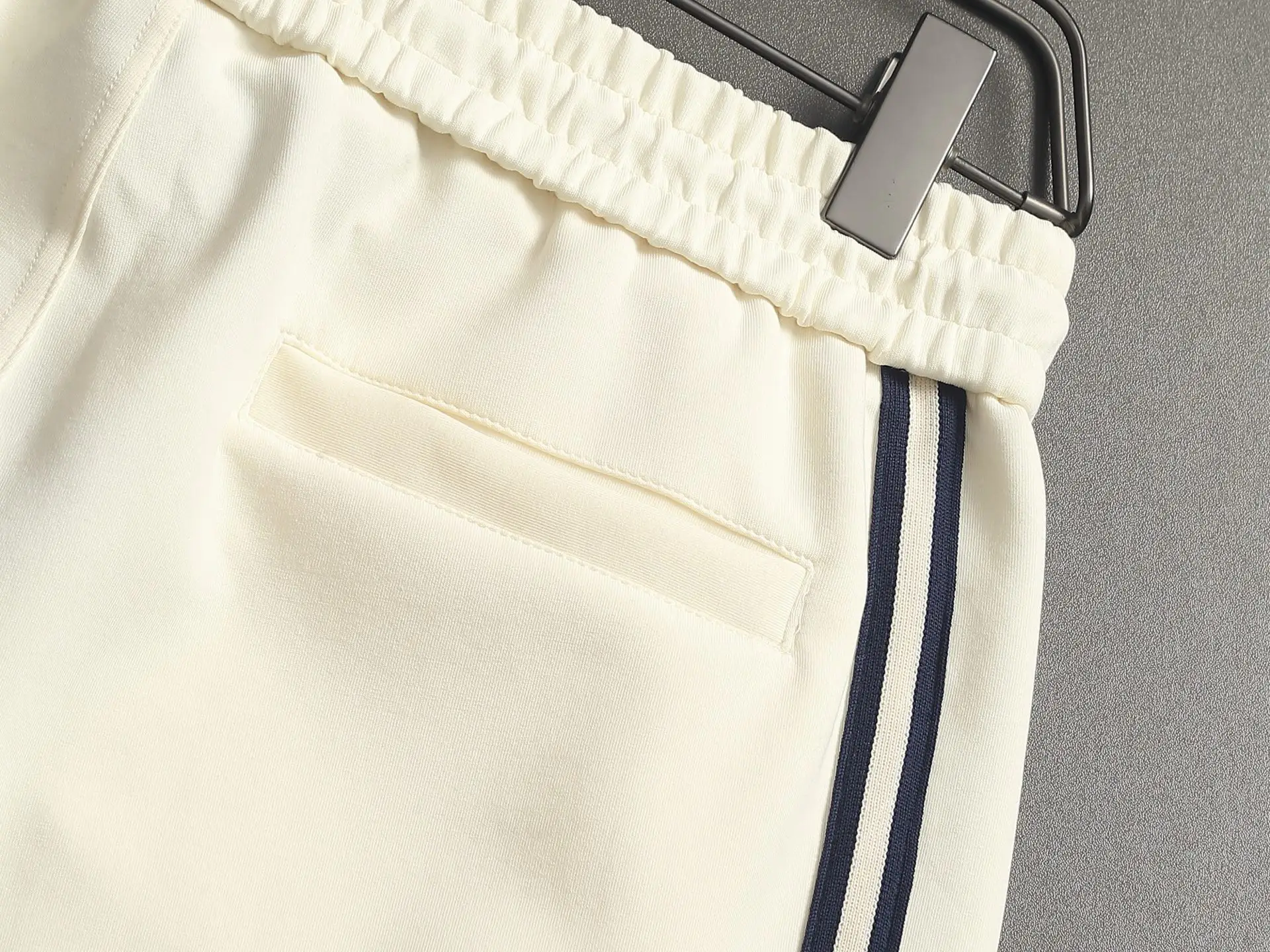 Logo-Embroidered Webbing Cotton-Jersey Shorts D15520182 — view 10