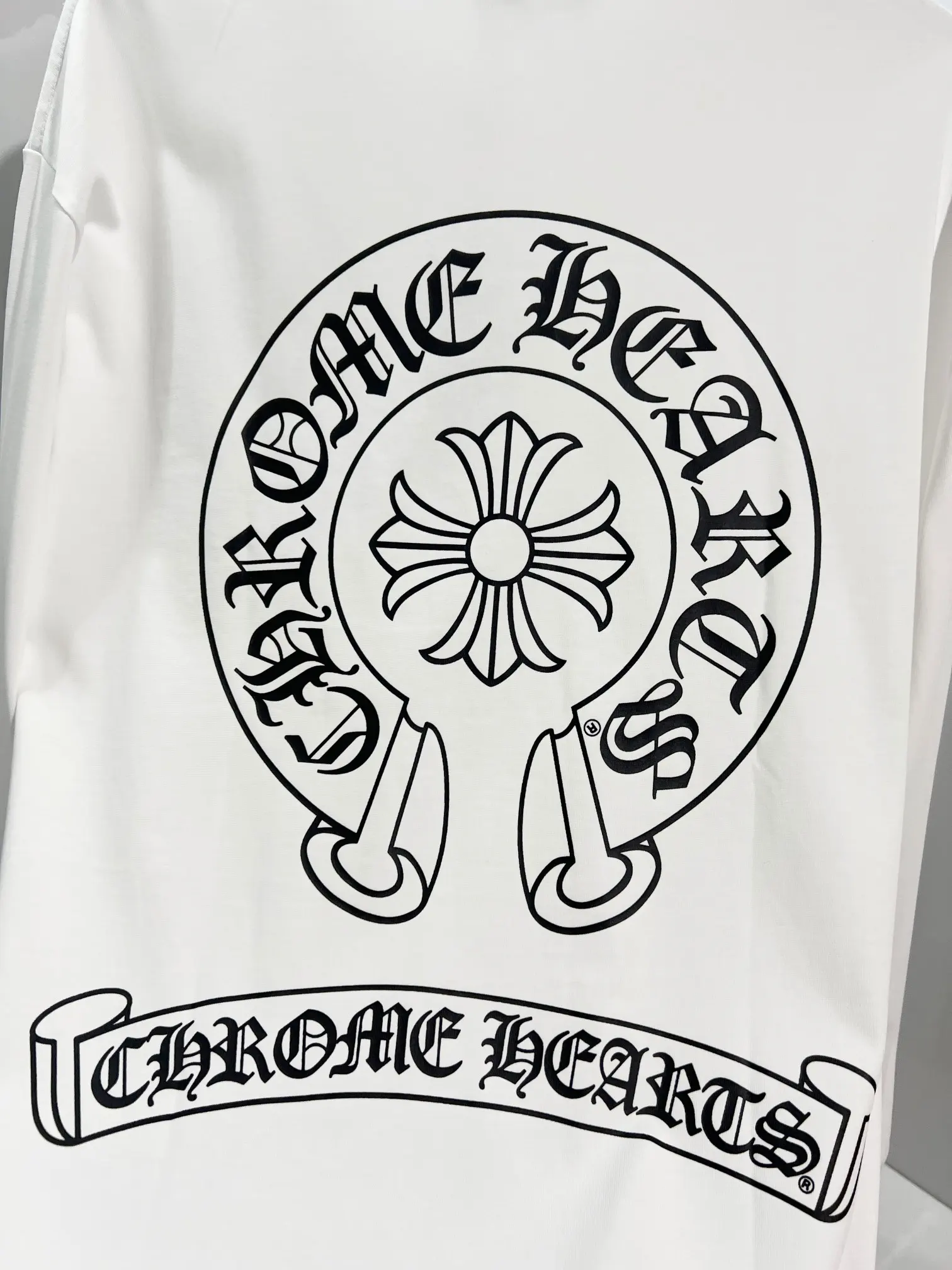 Horseshoe Logo Long-Sleeve Cotton T-Shirt D16022881 — view 6