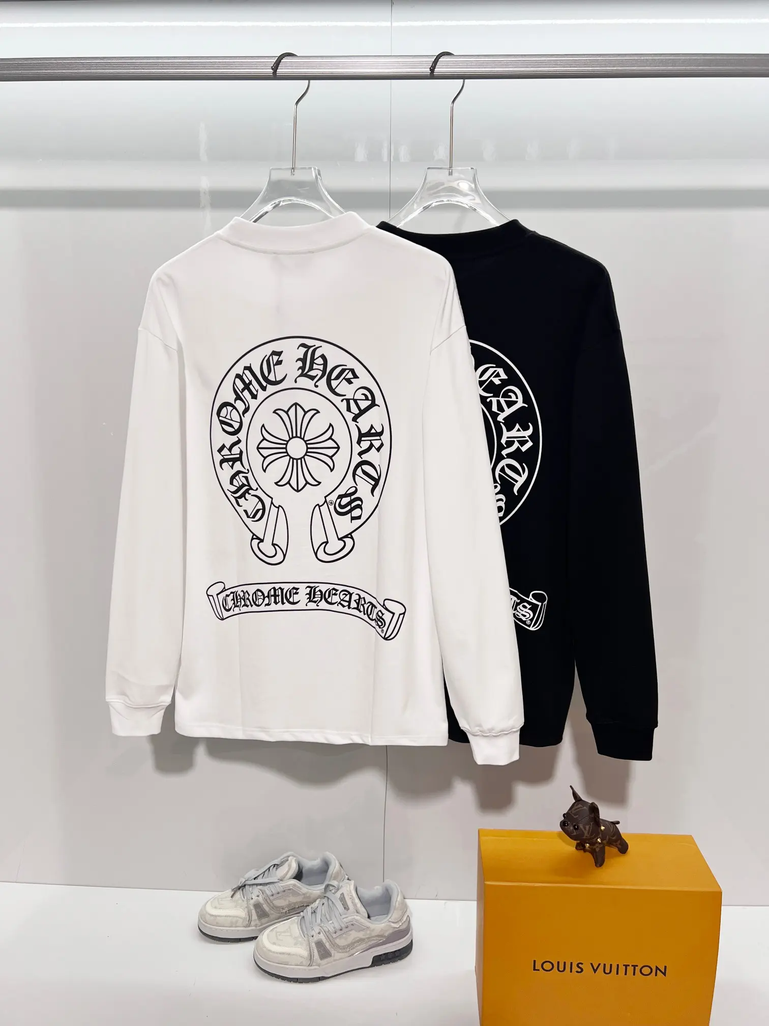 Horseshoe Logo Long-Sleeve Cotton T-Shirt D16022881 — view 13