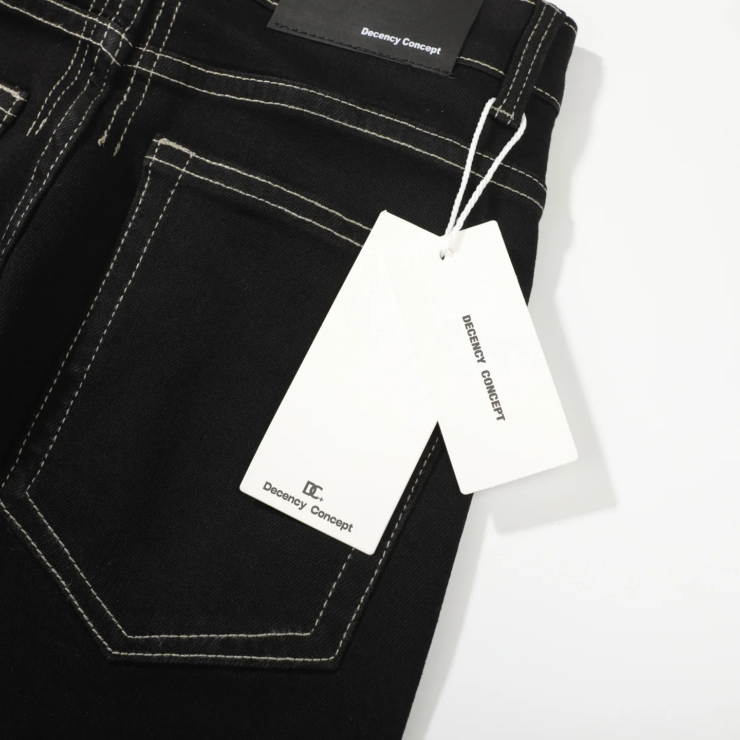 Contrast Stitch Flared Stretch Jeans D16021790 — view 14