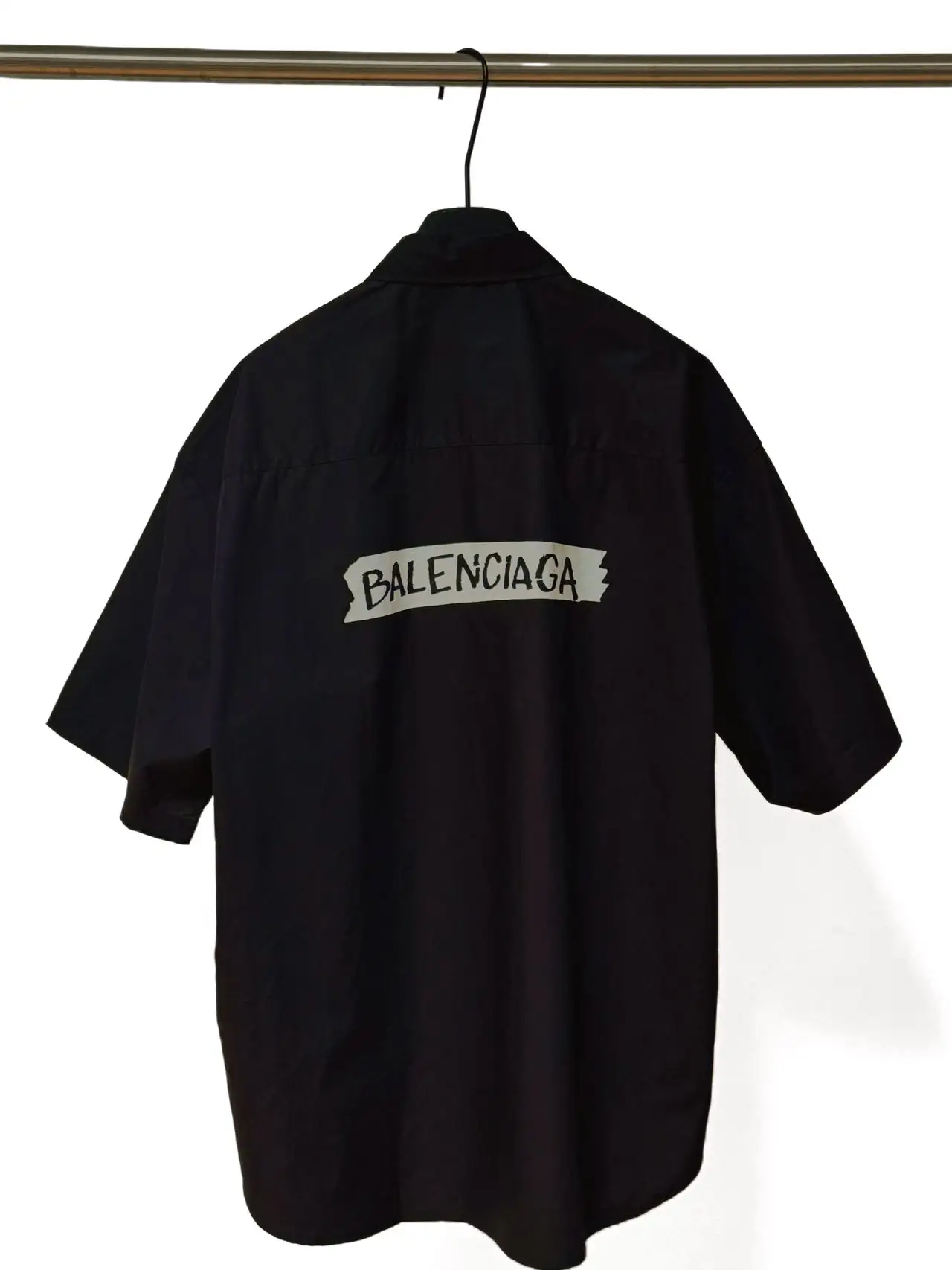Tape Logo Oversized Short-Sleeve Shirt D16519832 — view 2