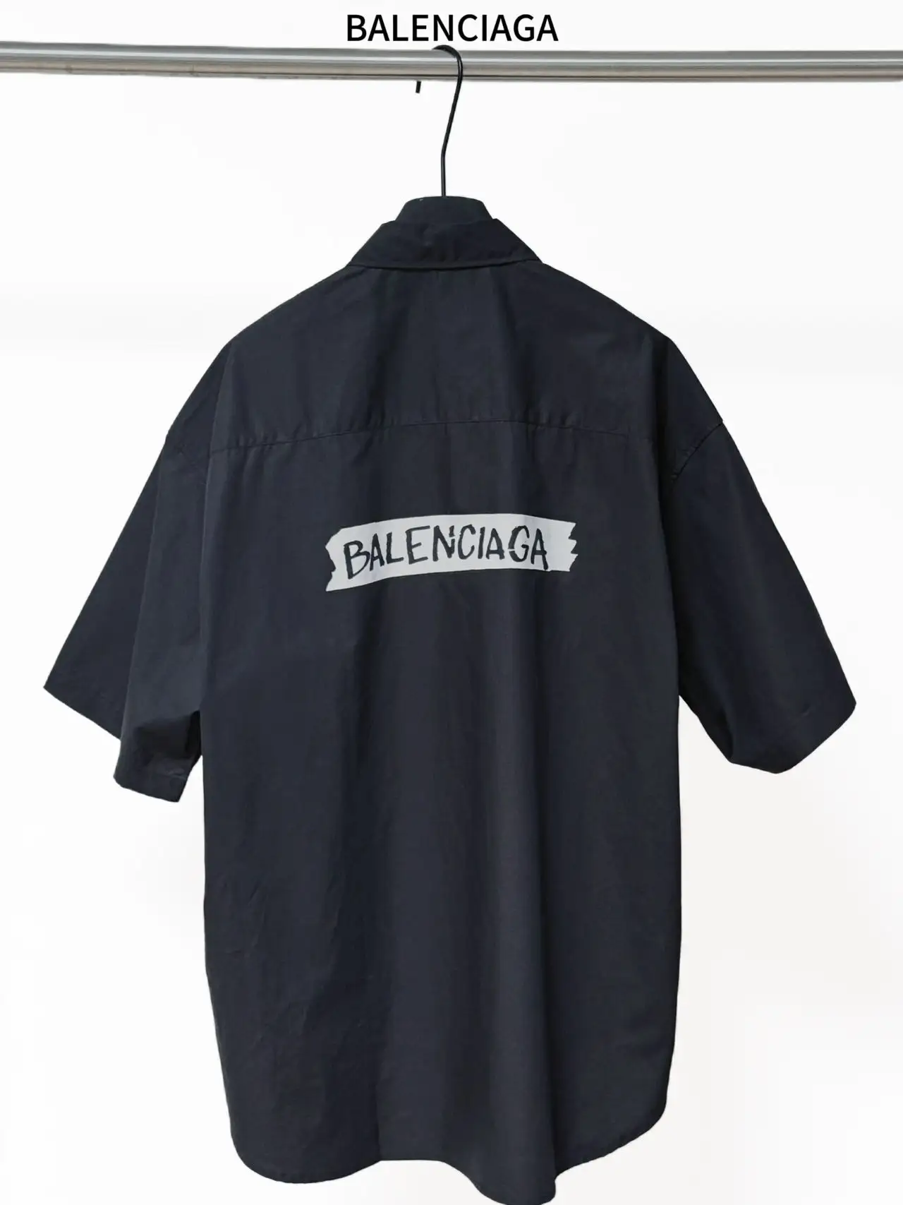 Tape Logo Oversized Short-Sleeve Shirt D16519832 — view 8