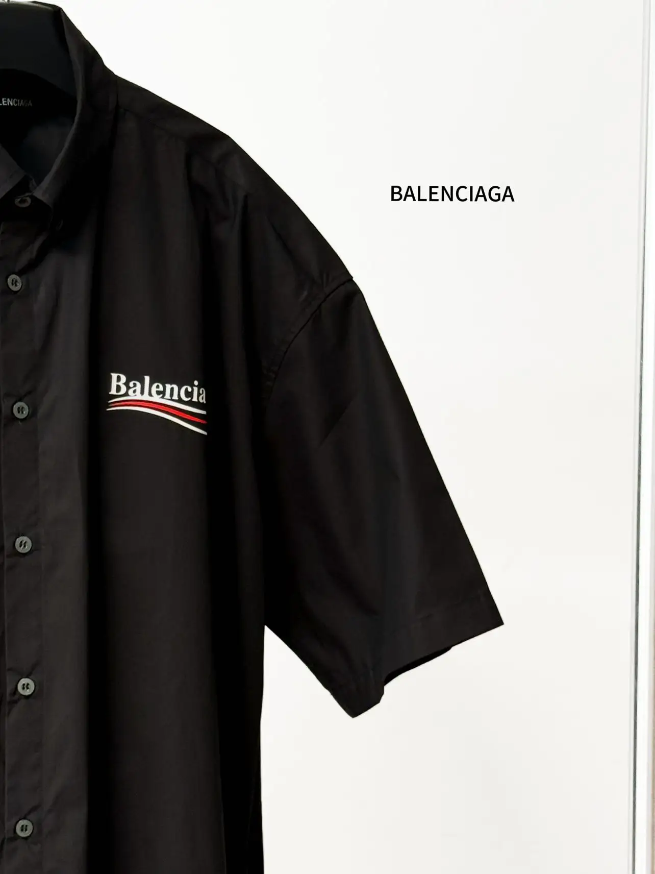 Political Campaign Logo Short-Sleeve Shirt D16519828 — view 5