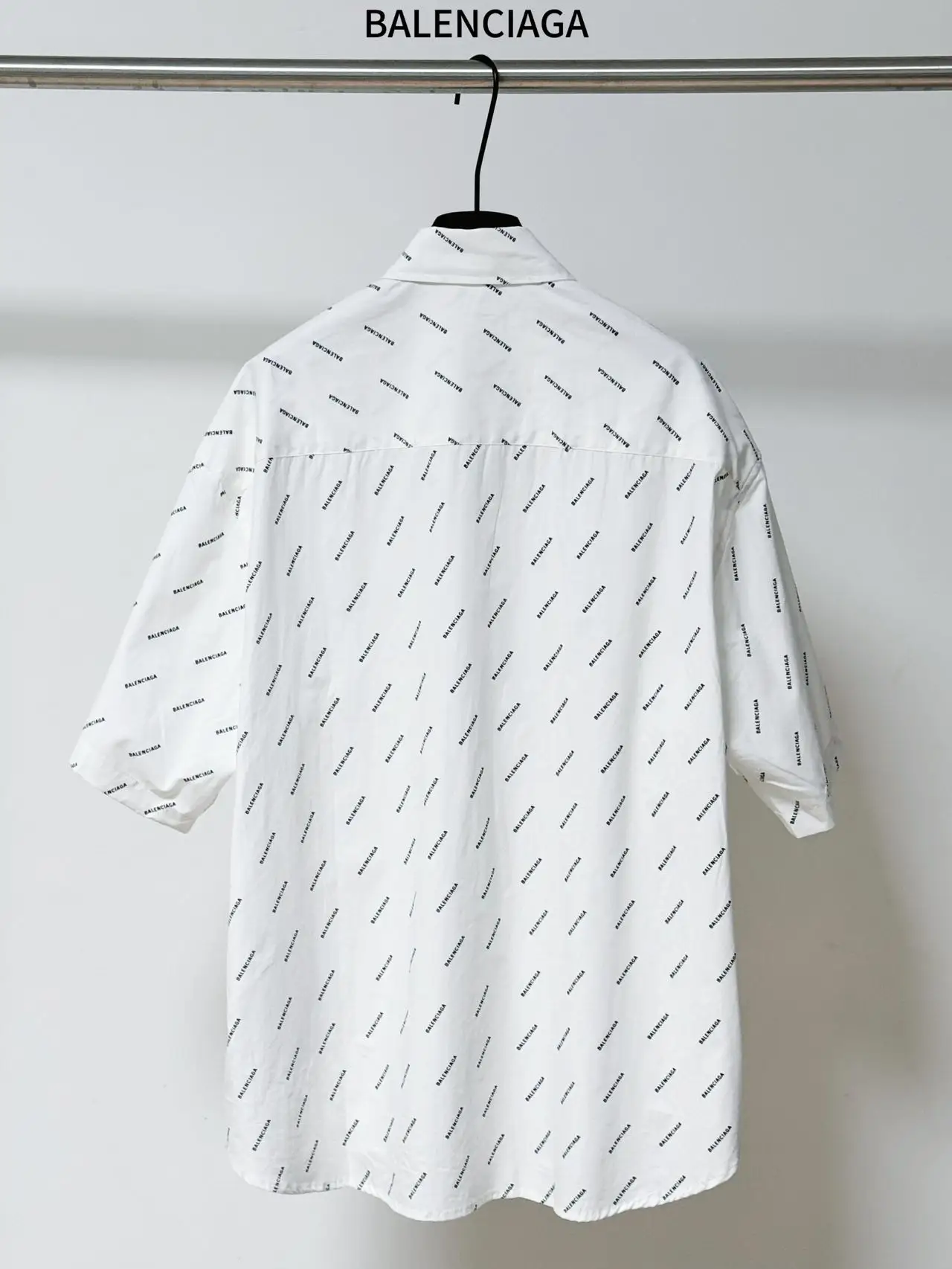 Monogram Print Short-Sleeve Oversized Shirt D16519839 — view 2
