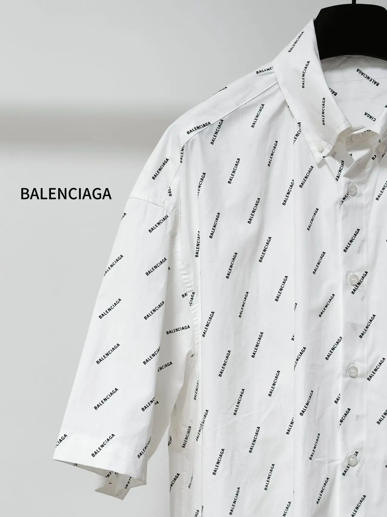 Monogram Print Short-Sleeve Oversized Shirt D16519839 — view 3