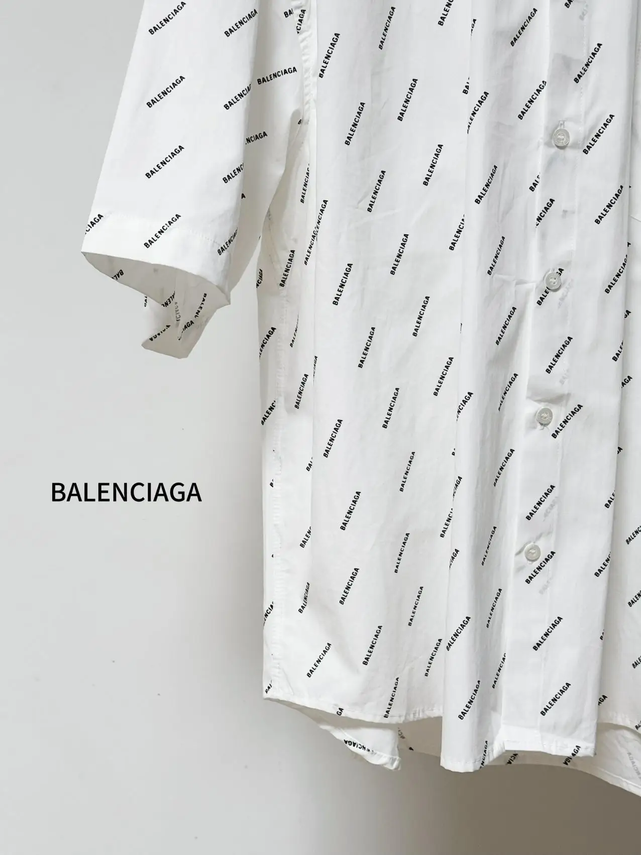 Monogram Print Short-Sleeve Oversized Shirt D16519839 — view 6