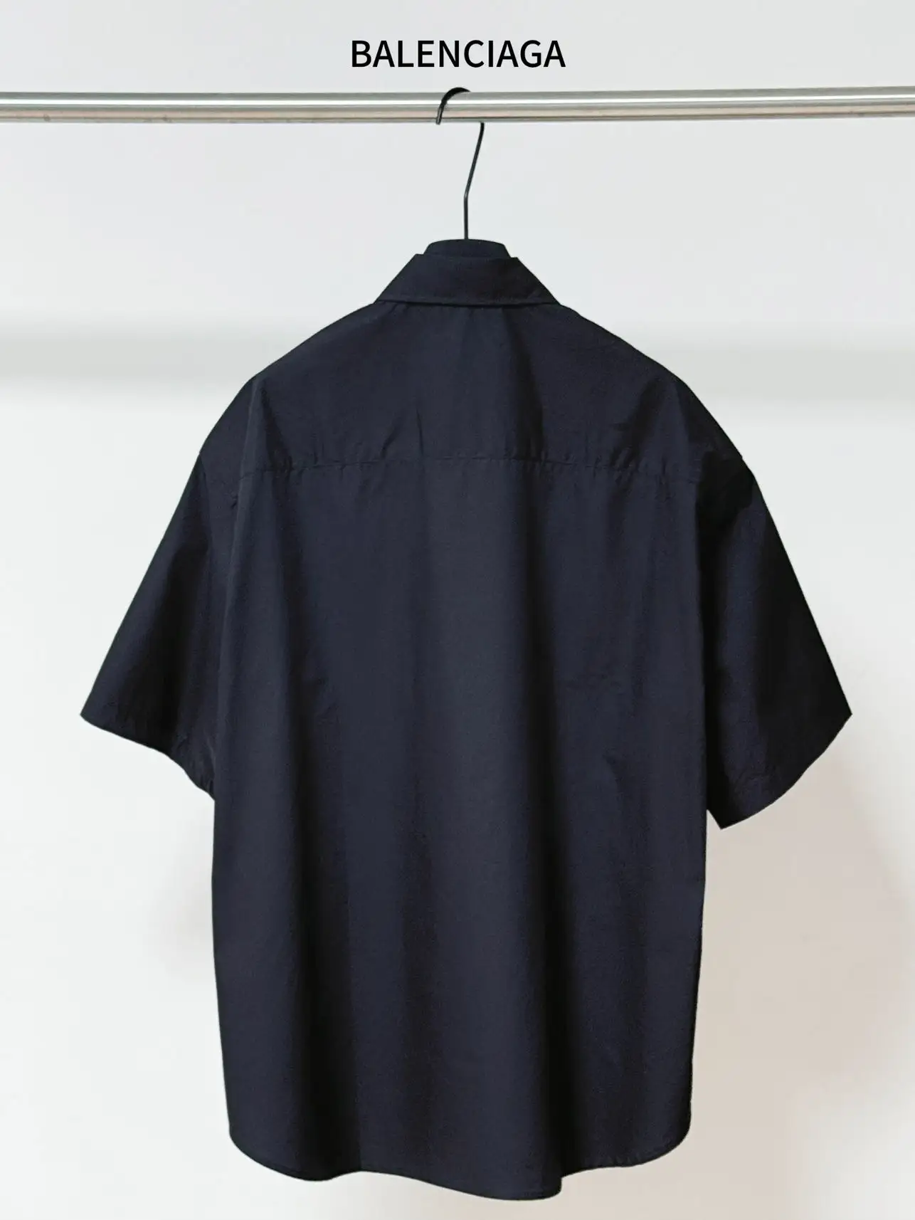 Embroidered Logo Short-Sleeve Shirt D16519834 — view 2