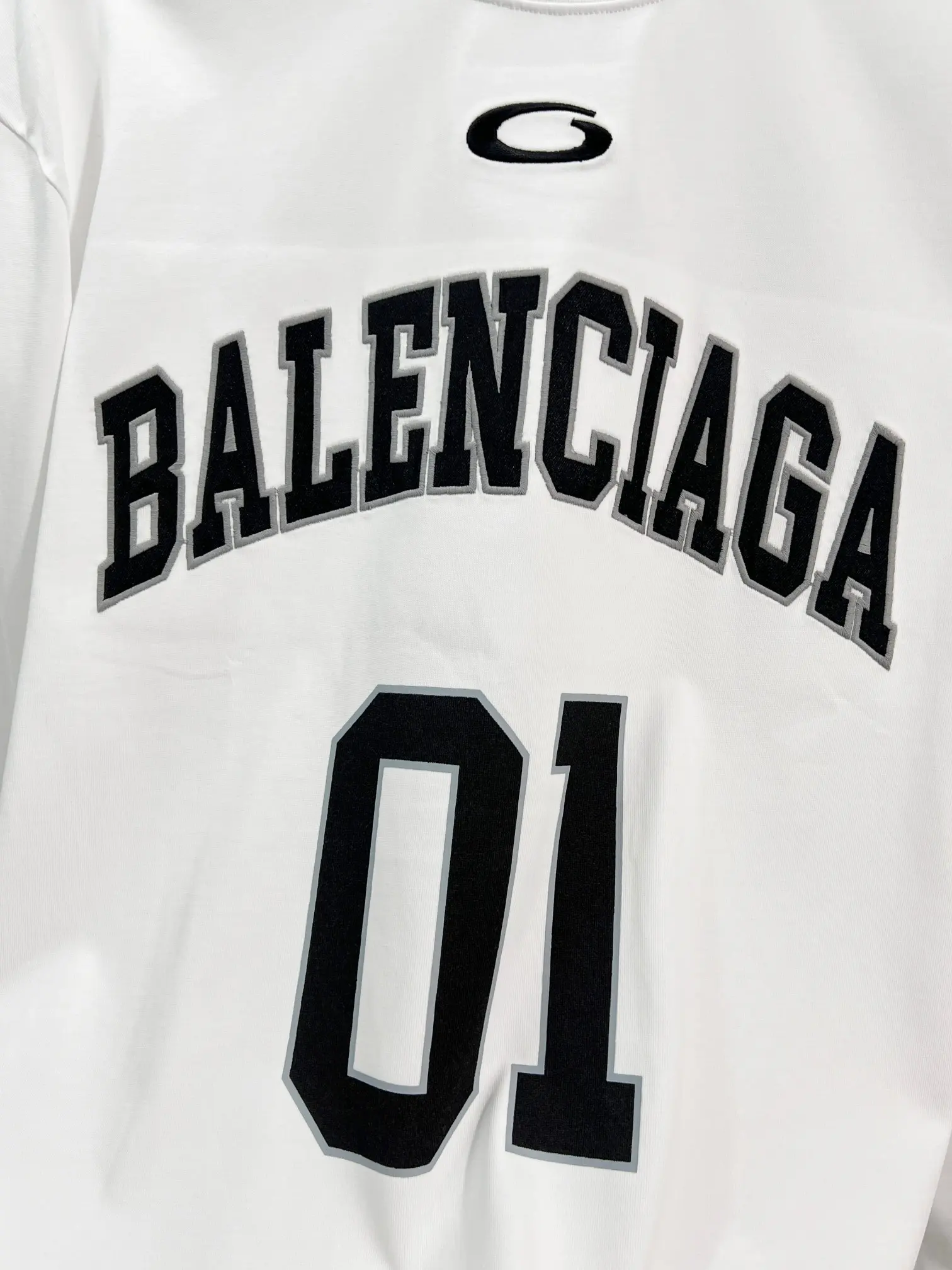 Basketball Logo Long-Sleeve T-Shirt D16522861 — view 5