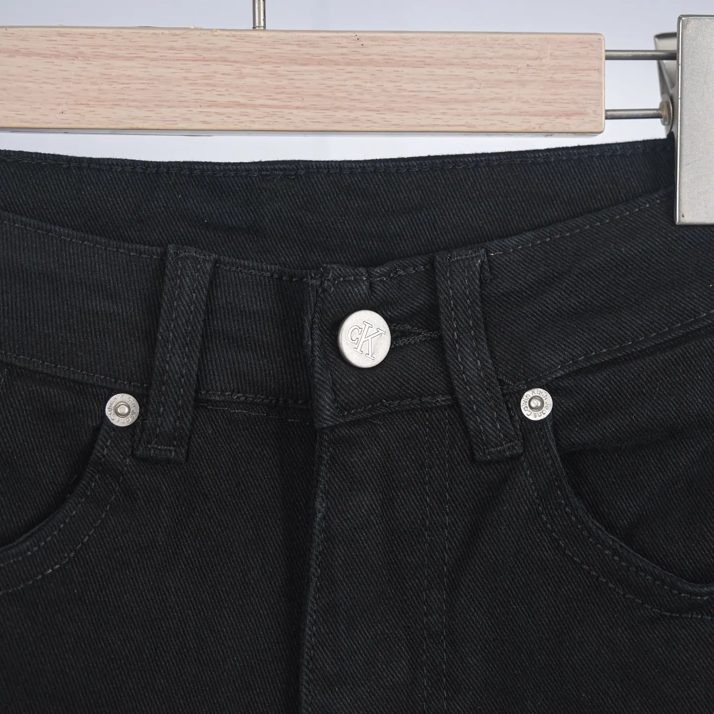 Slim-Straight Leg Stretch Denim Jeans D16521796 — view 3
