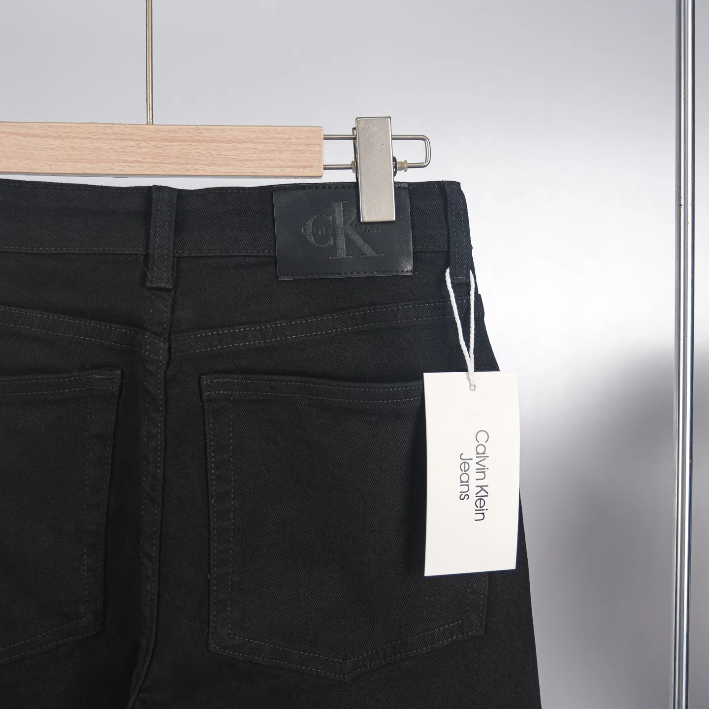 Slim-Straight Leg Stretch Denim Jeans D16521796 — view 10