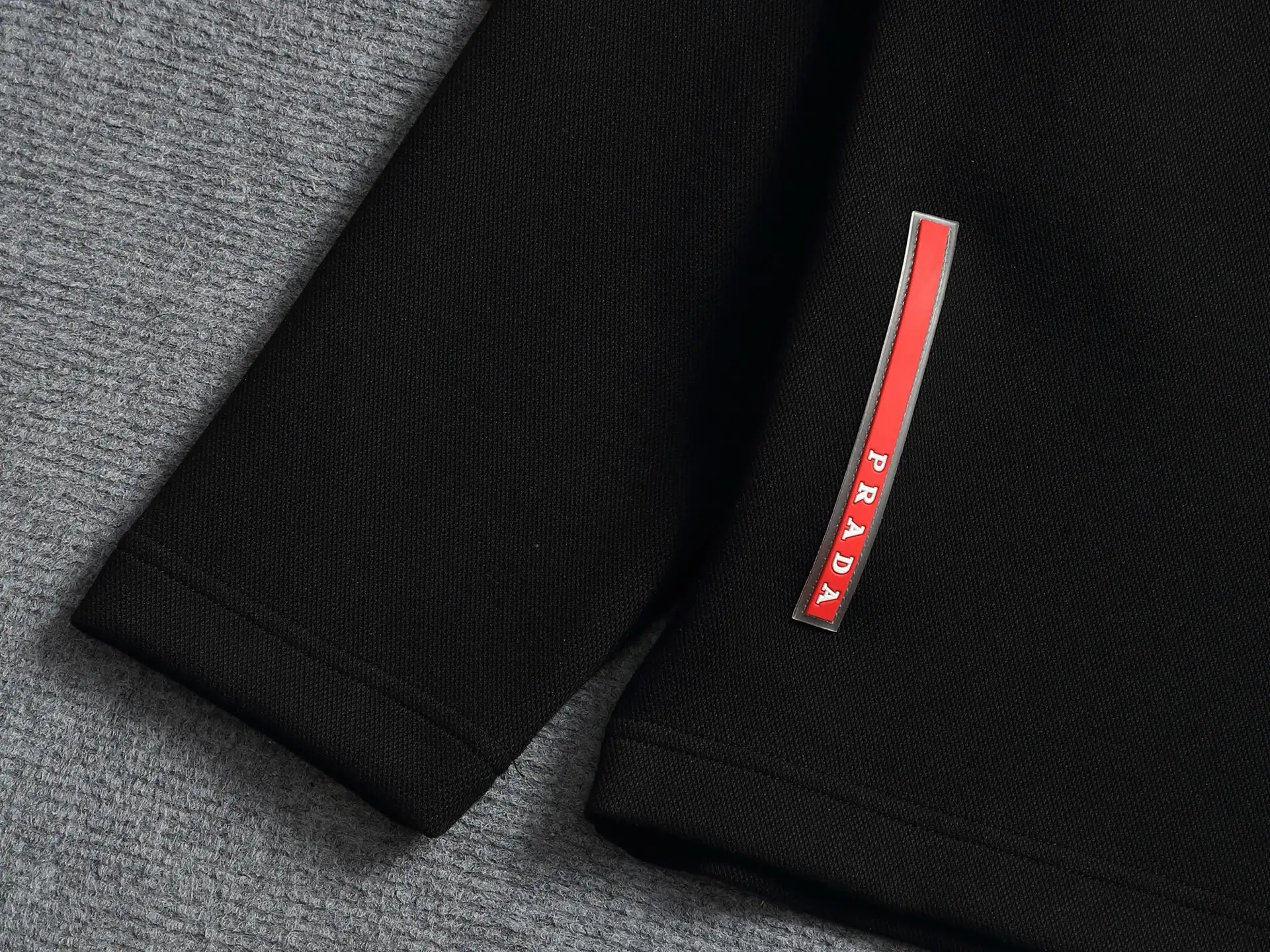 Logo-Appliqué Crew-Neck Sweatshirt D17021963 — view 3