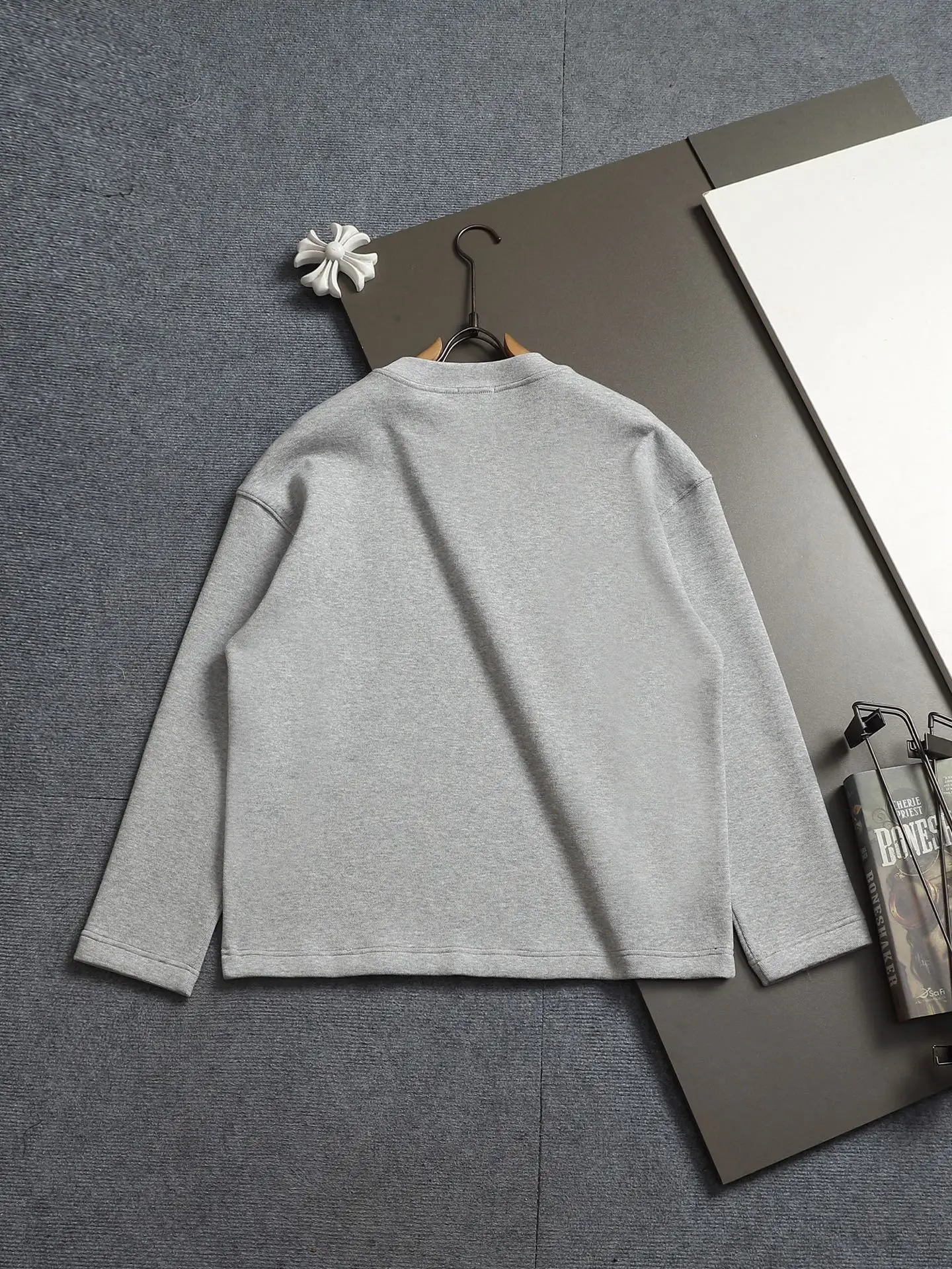 Embossed Anagram Logo Sweatshirt D17021958 — view 10
