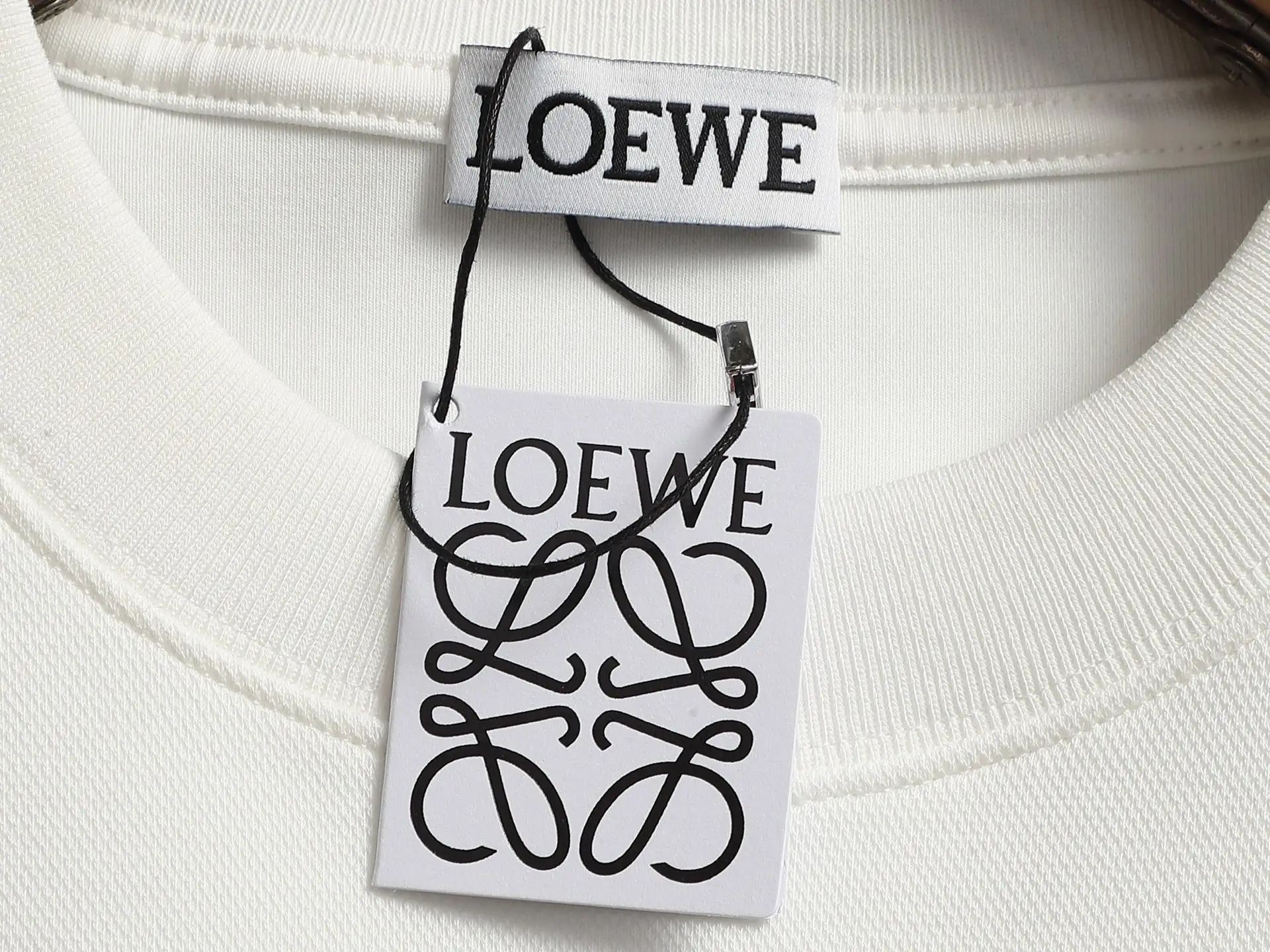 Anagram Embossed Crew-Neck Sweatshirt D17021959 — view 5